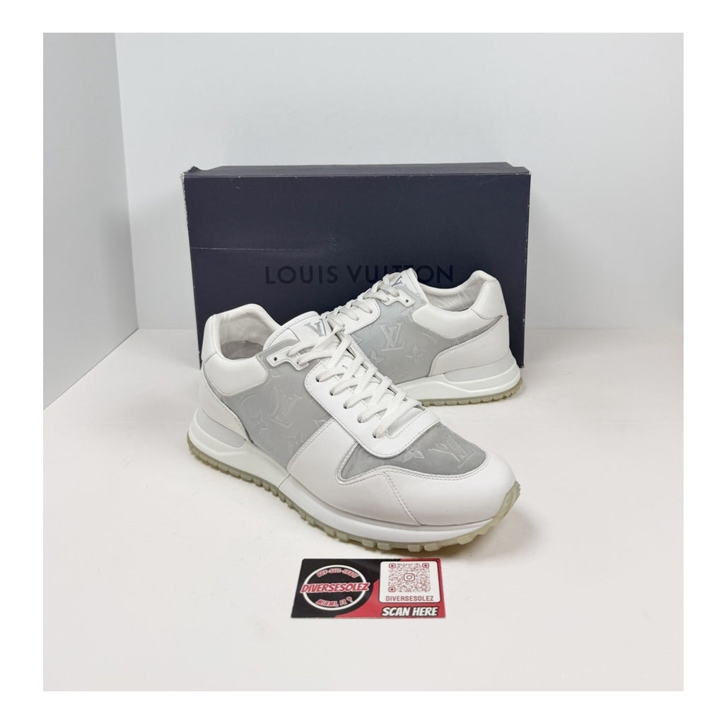 Size 7LV/8US - Louis Vuitton Run Away White Monogram