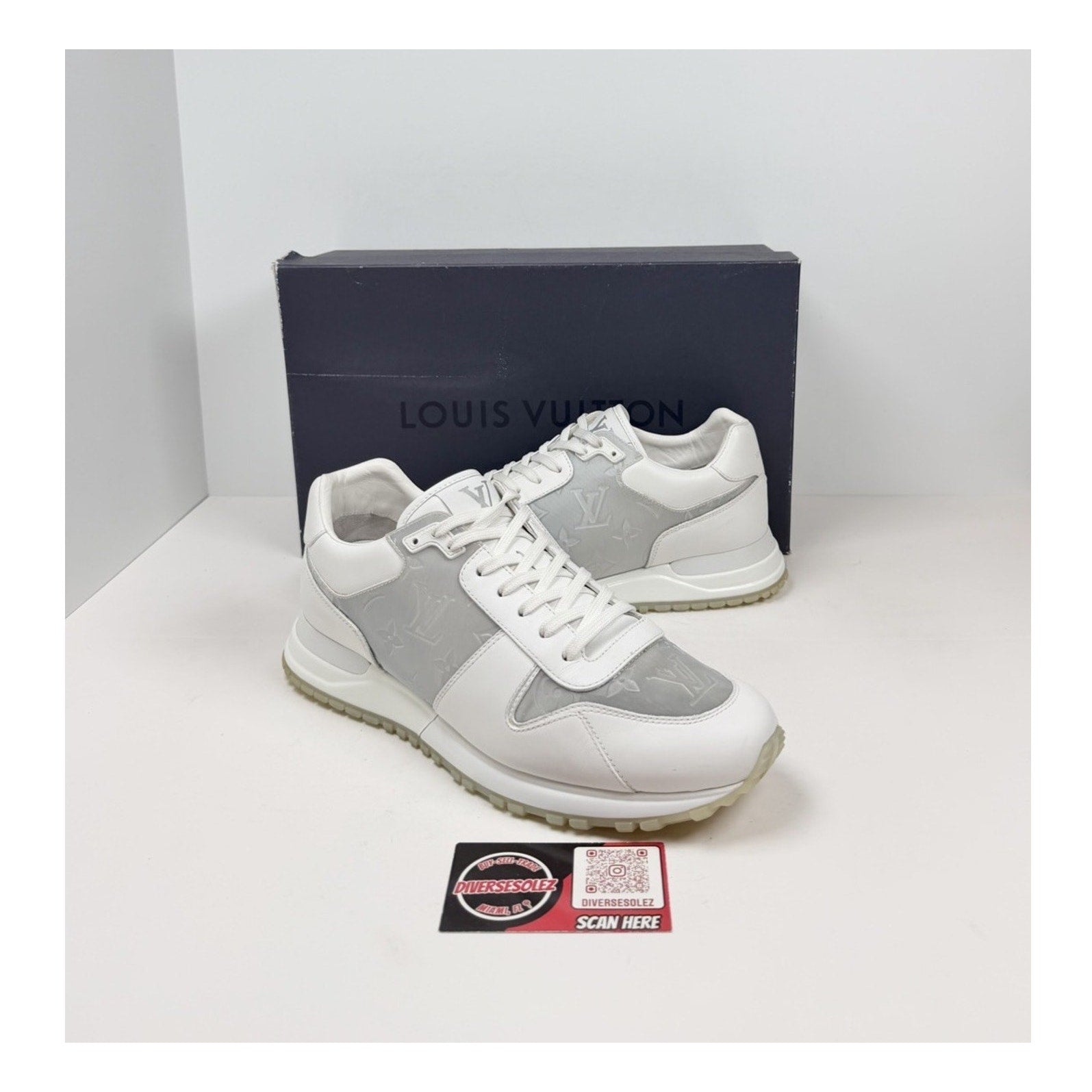 Size 7LV/8US - Louis Vuitton Run Away White Monogram