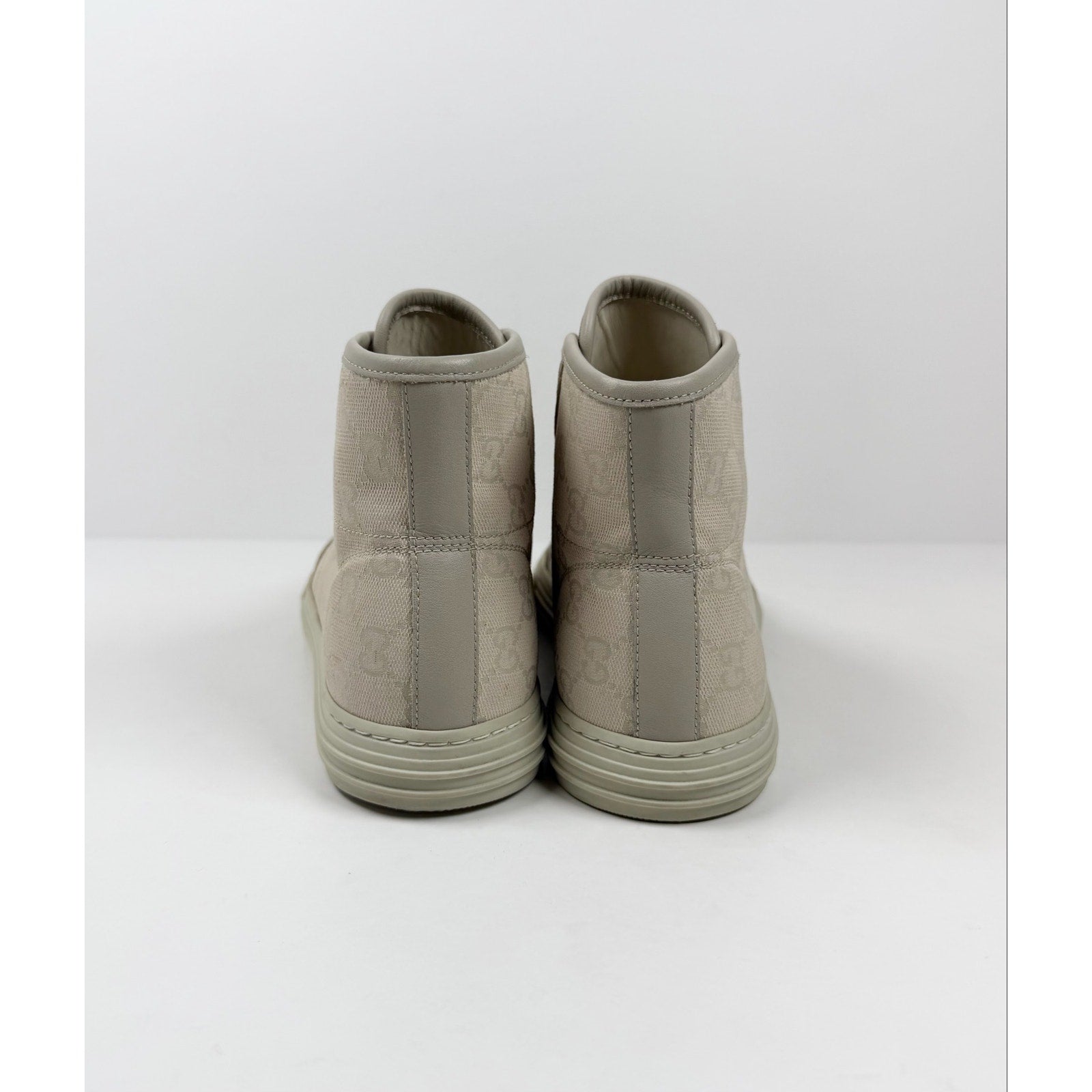 Size 8US - Gucci High Top Beige Canvas