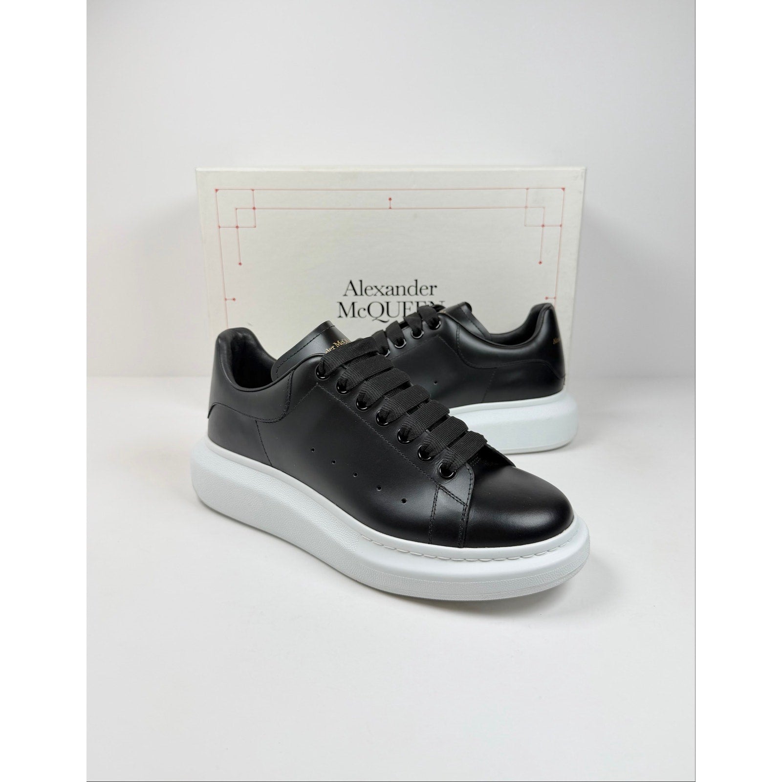 Size 9.5US - Alexander McQueen Black White