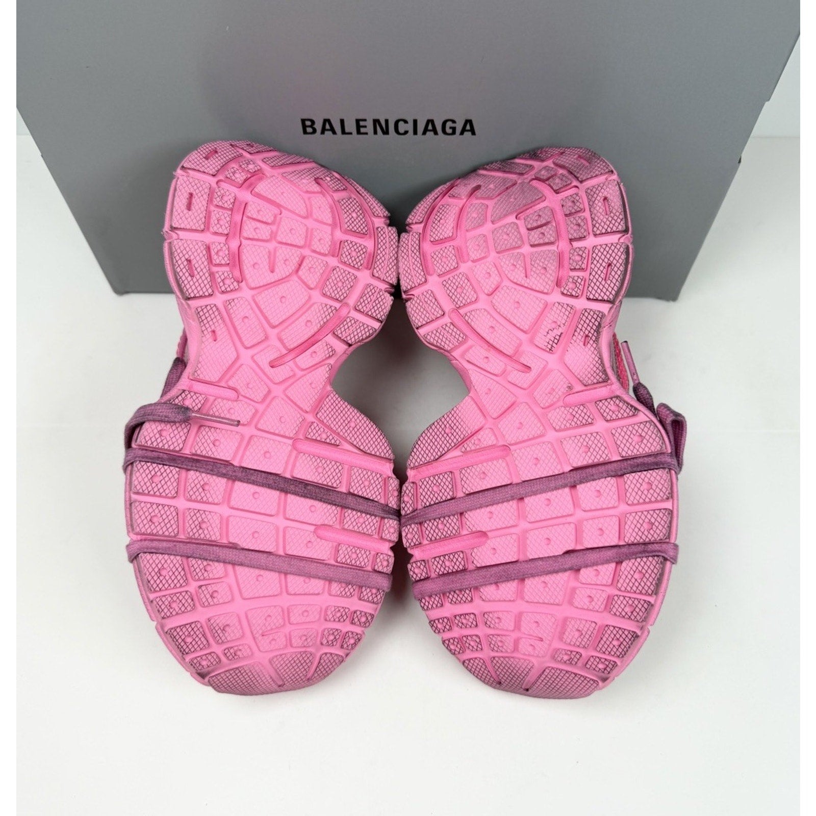 Size 34EU/4W - Balenciaga 3XL Pink Distressed NEW