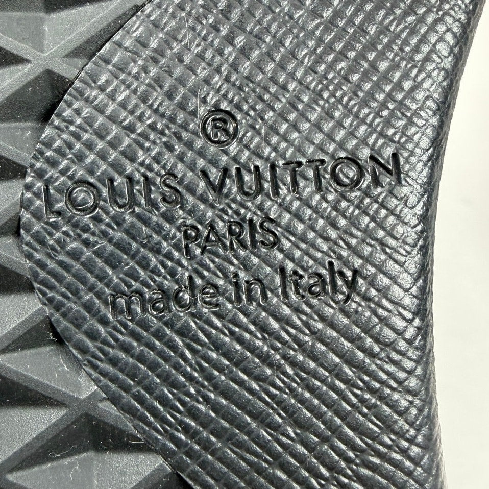Size 8LV/9US - Louis Vuitton Luxembourg Prism
