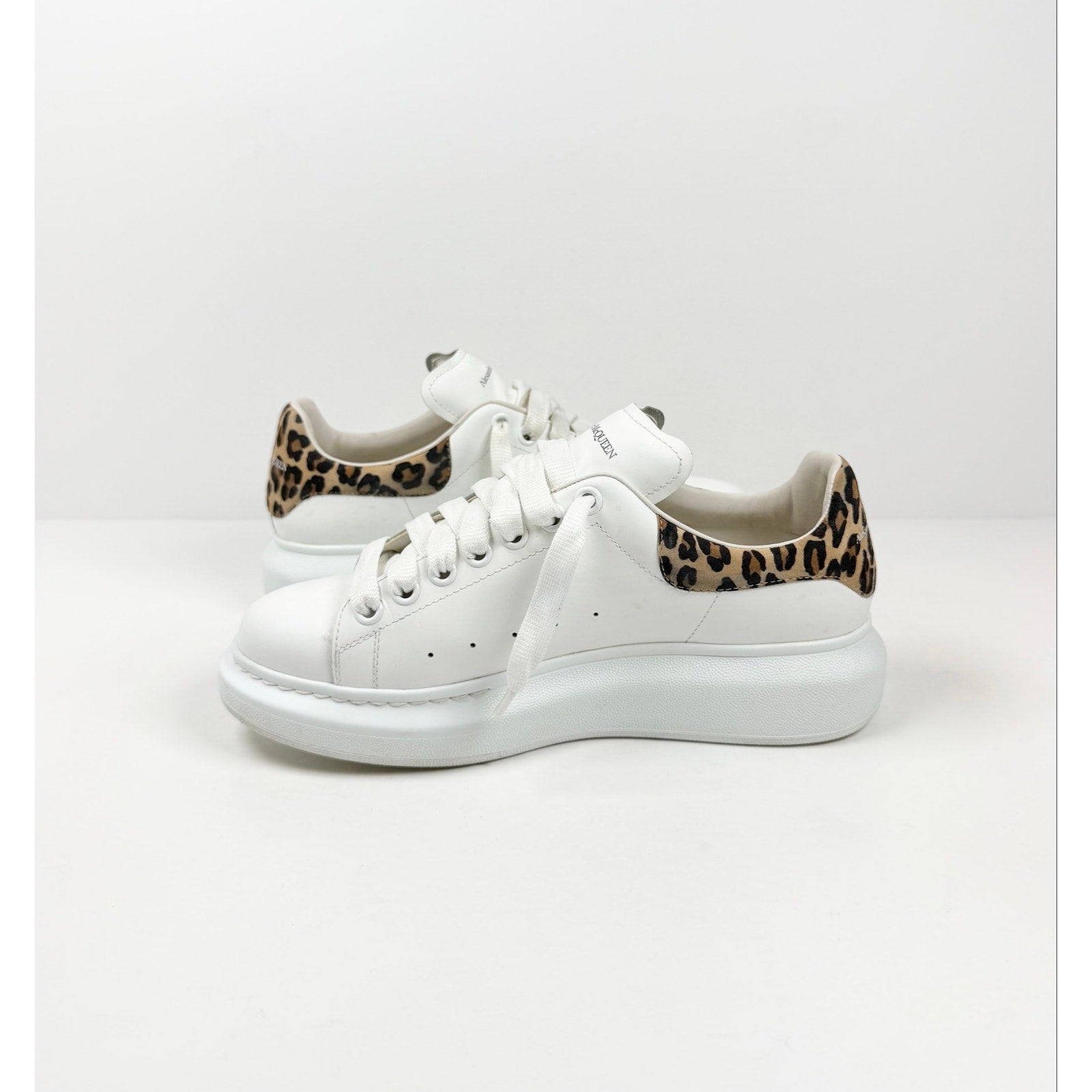 Size 41EU/8US - Alexander McQueen White Leopard