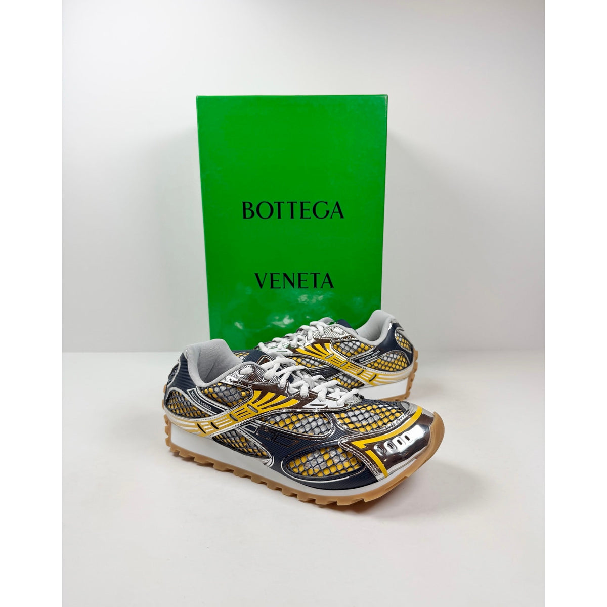 Size 43EU/10US - Bottega Veneta Orbit Taxi Denim NEW