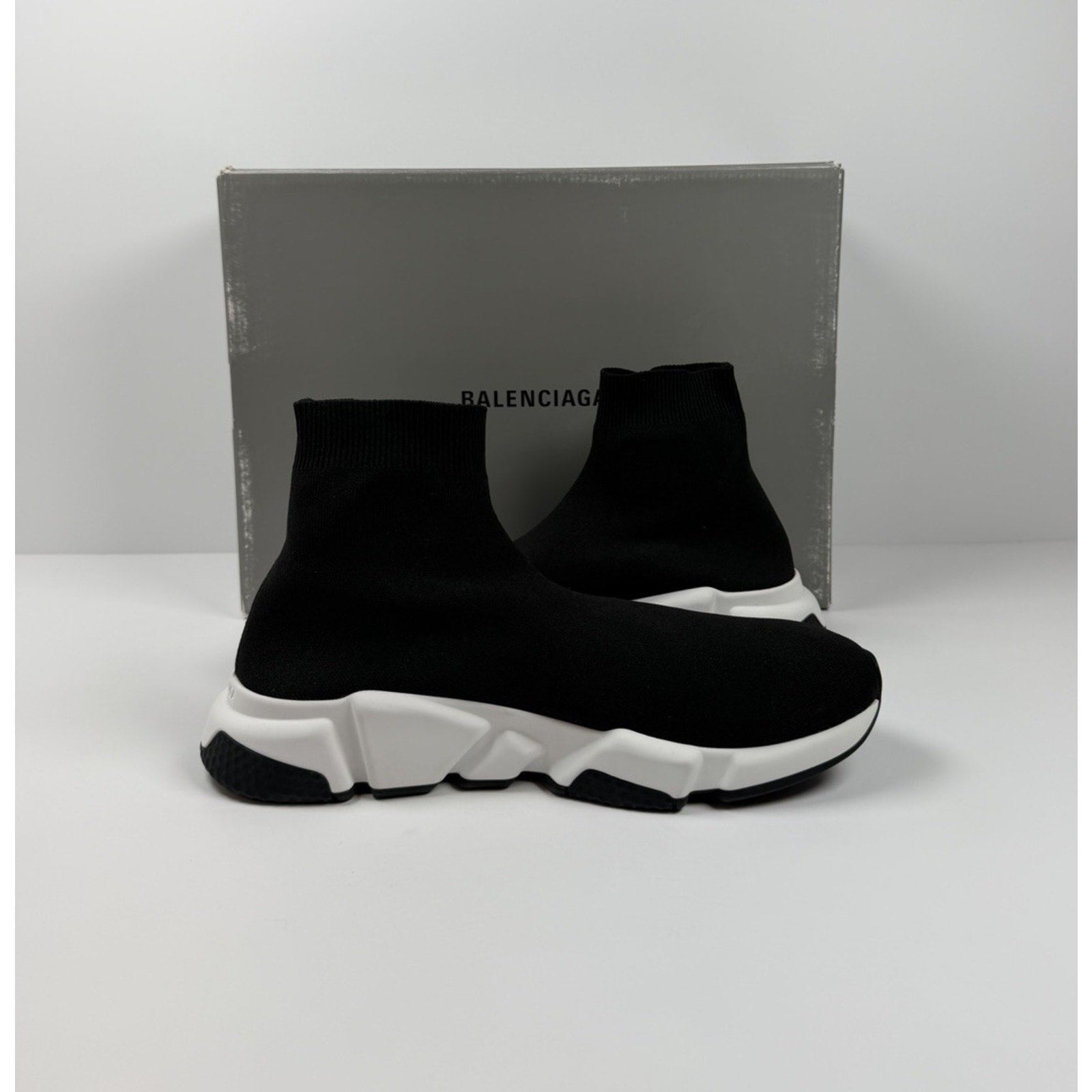 Size 41EU/8US - Balenciaga Speed Black Red Graffiti NEW