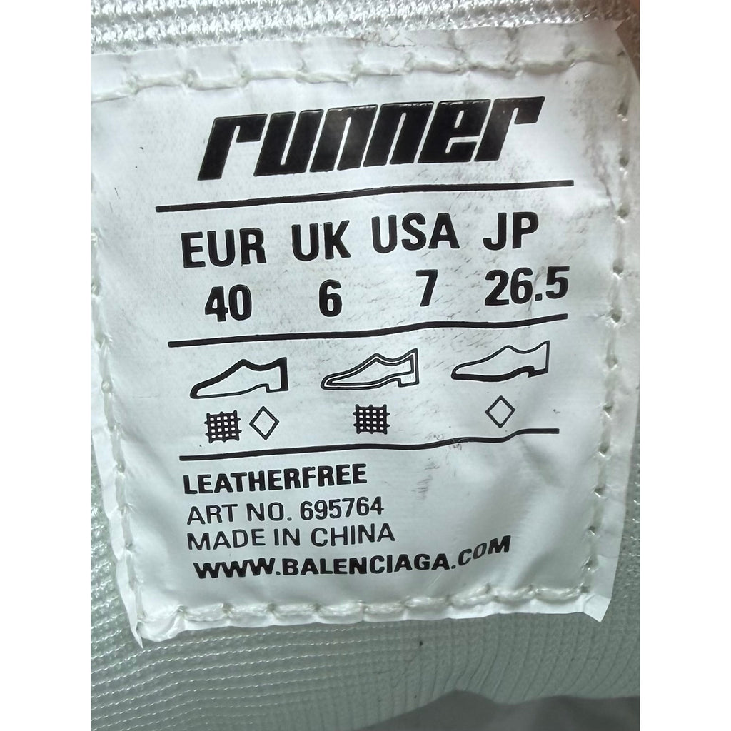Size 40EU/7US - Balenciaga Runner Distressed High Top NEW