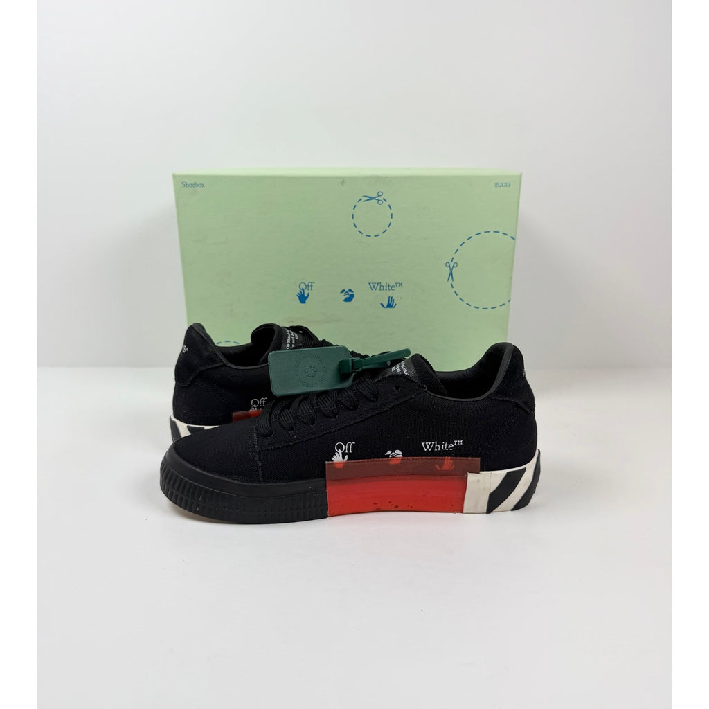 Size 8 Women’s - Off White Vulc Low Top Canvas