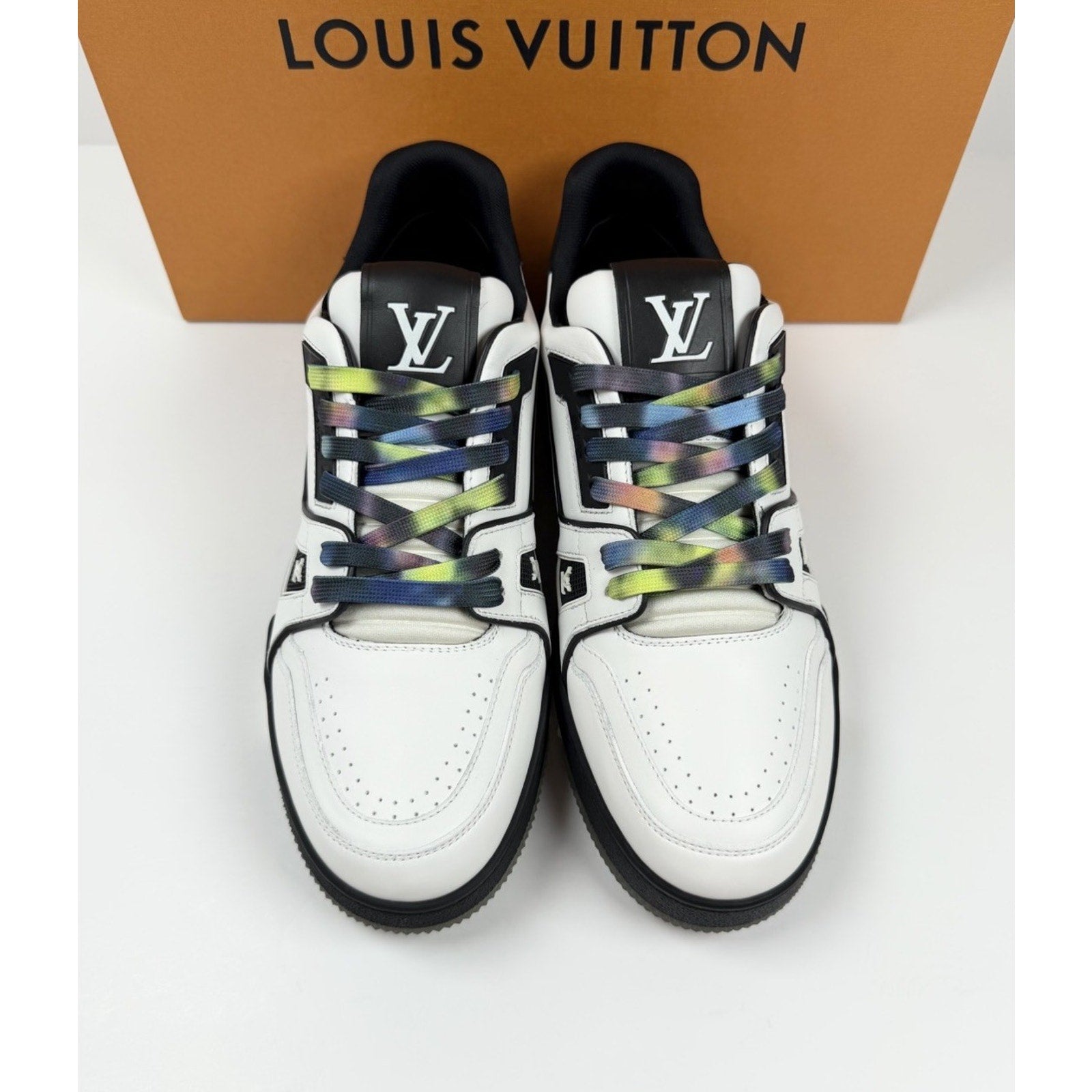 Size 7UK/8US - Louis Vuitton White Black Trainer NEW