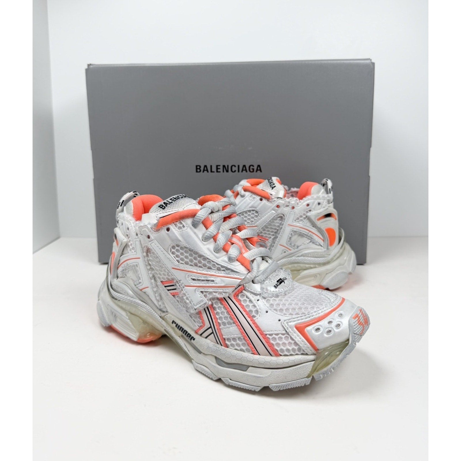 Size 34EU/4W - Balenciaga Runner NEW