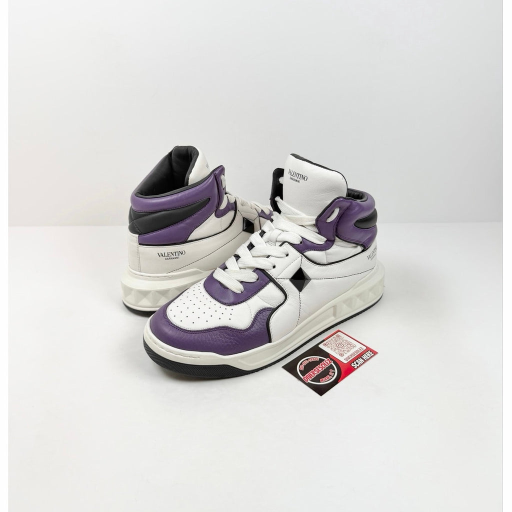 Size 41EU/8US - Valentino Garavani One Stud Mid Top