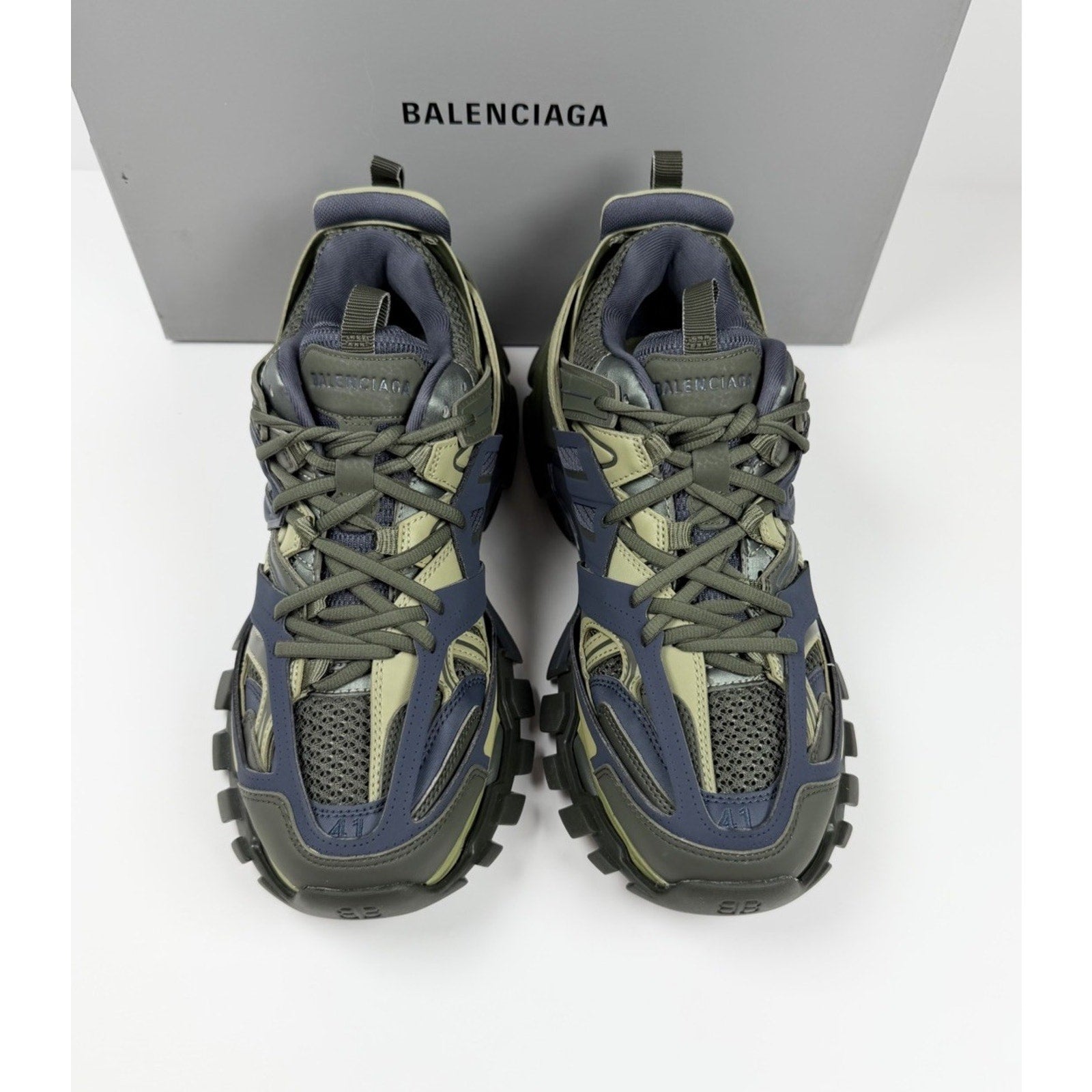 Size 41EU/8US - Balenciaga Track Green NEW