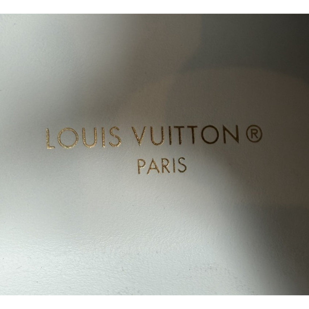 Size 7UK/8US - Louis Vuitton Rivoli Sneaker Low Like New