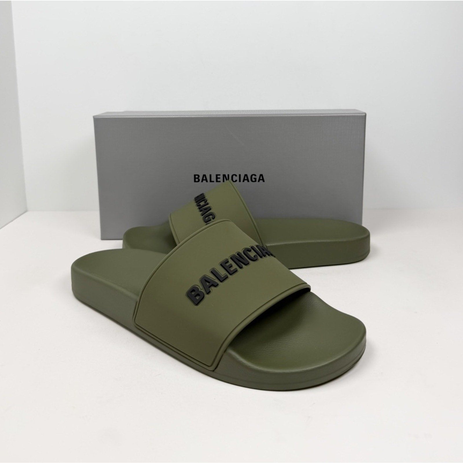 Size 41EU/8US - Balenciaga Olive Green Pool Slides NEW