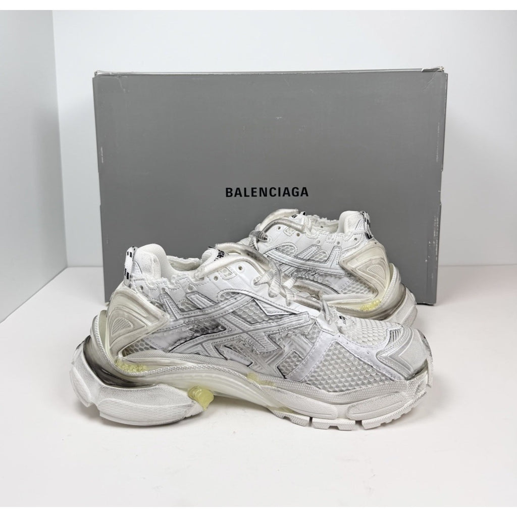 Size 39EU/6US - Balenciaga Runner White Distressed NEW