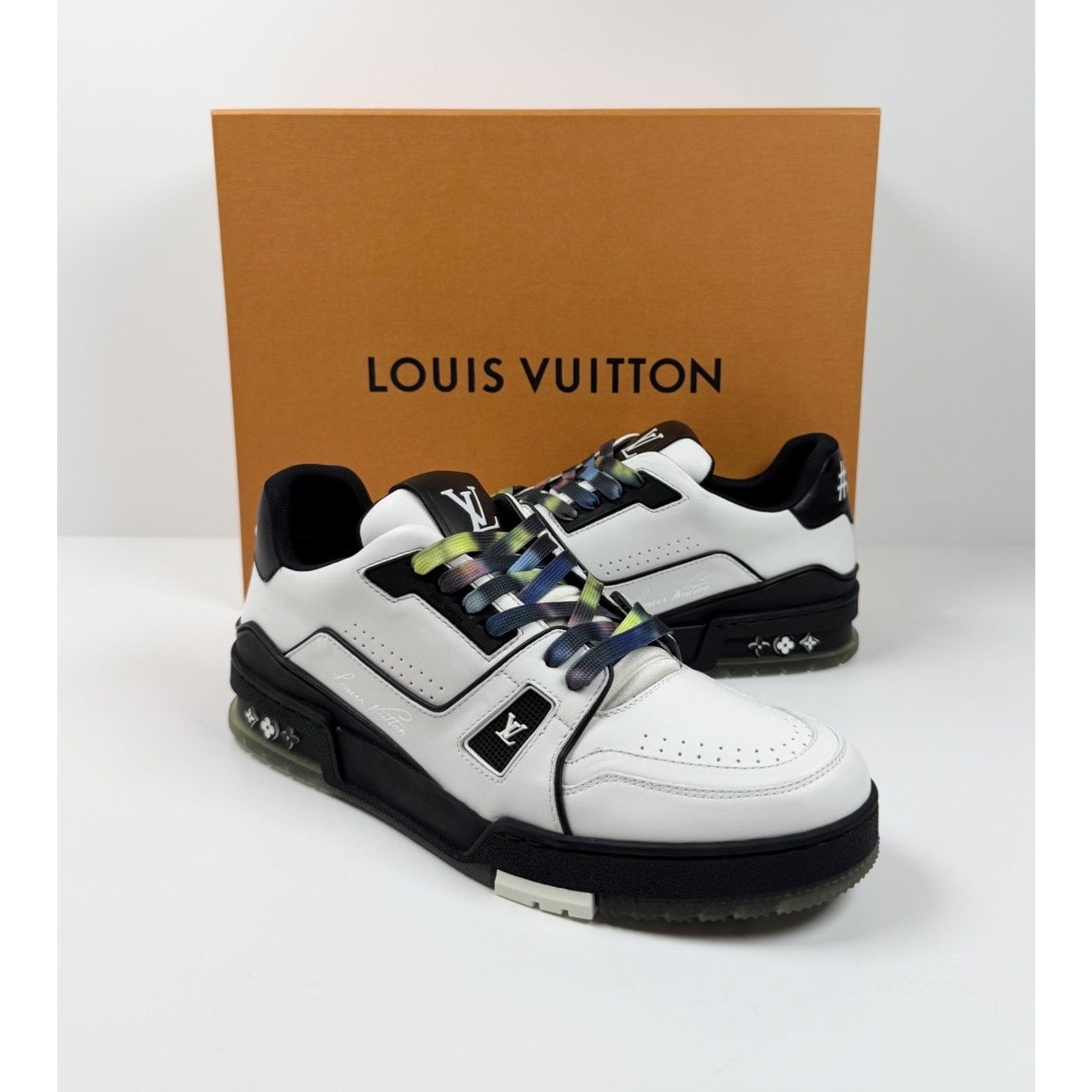 Size 7UK/8US - Louis Vuitton White Black Trainer NEW