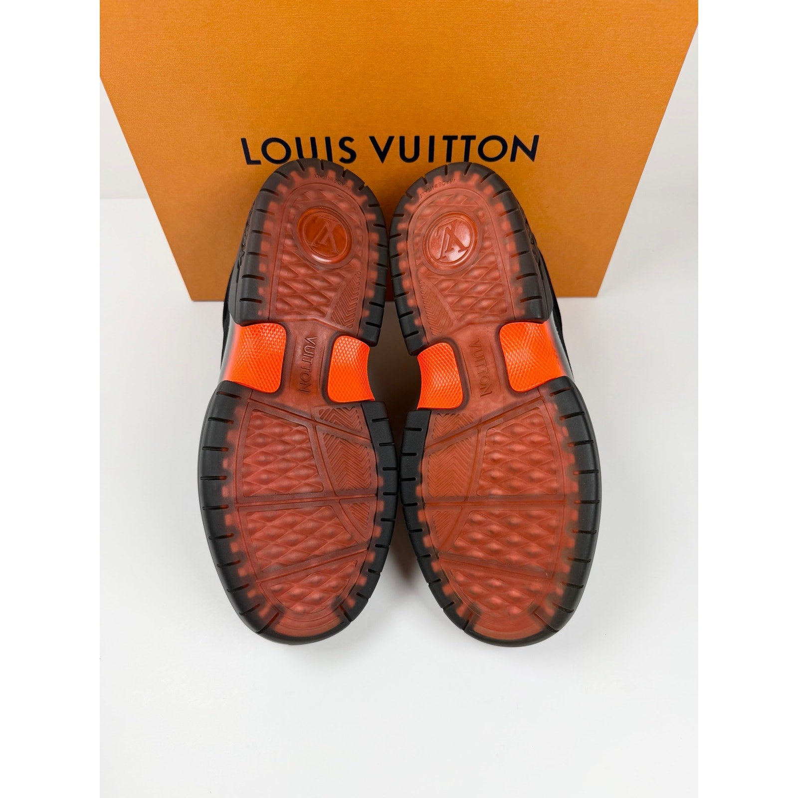 Size 7LV/8US - Louis Vuitton x Lucien Clark Sneakers NEW