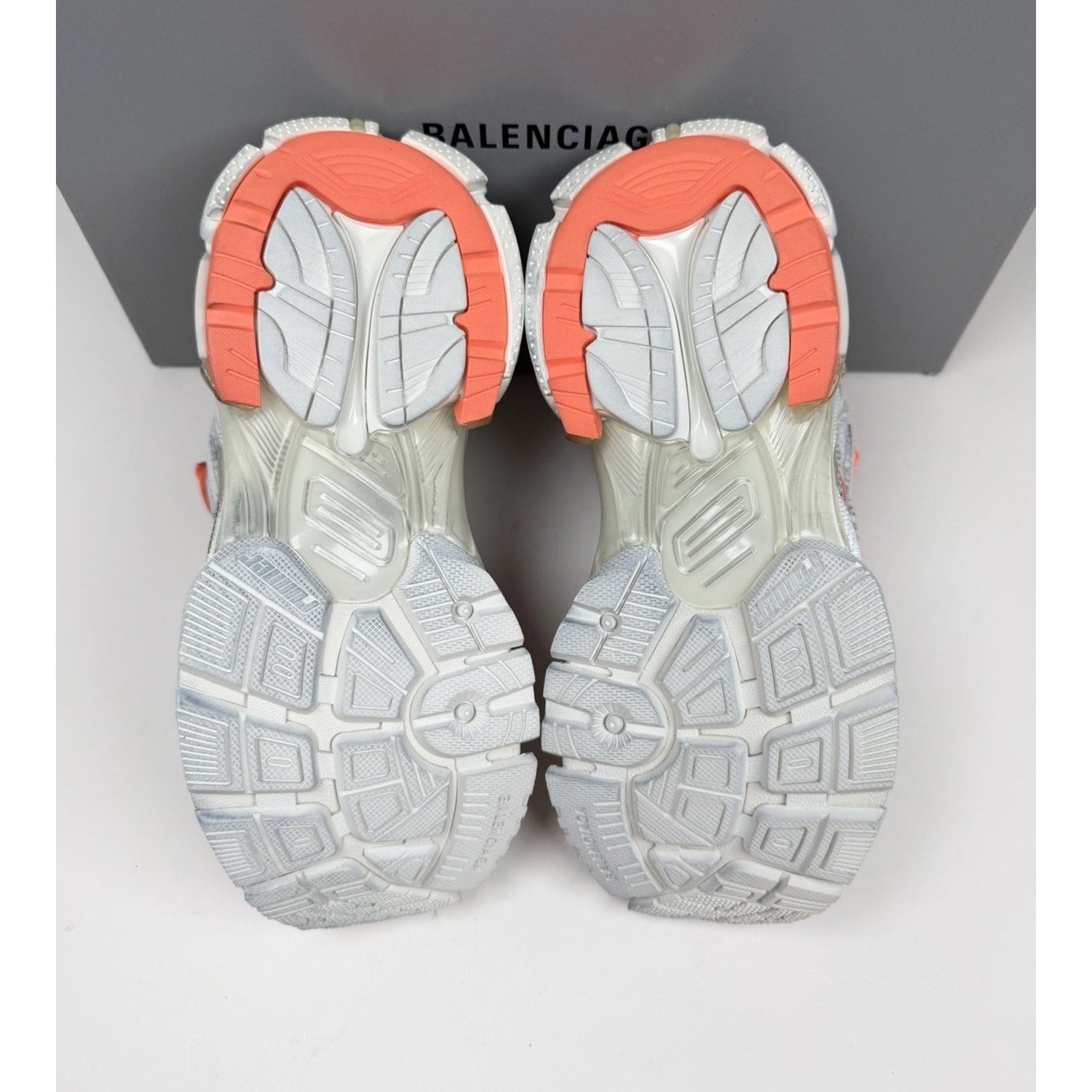 Size 34EU/4W - Balenciaga Runner NEW