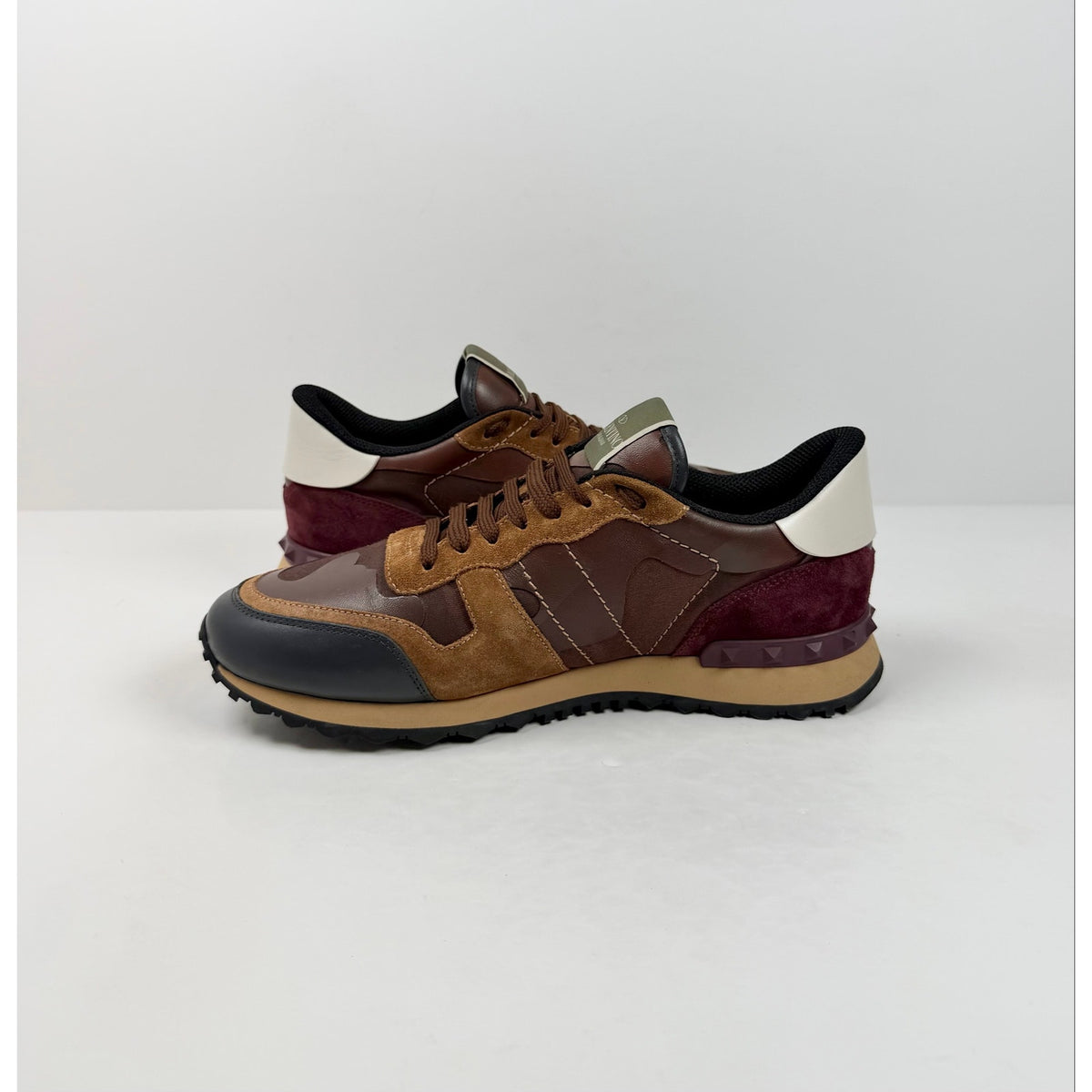 Size 42EU/9US - Valentino Garavani Rockrunner Camo