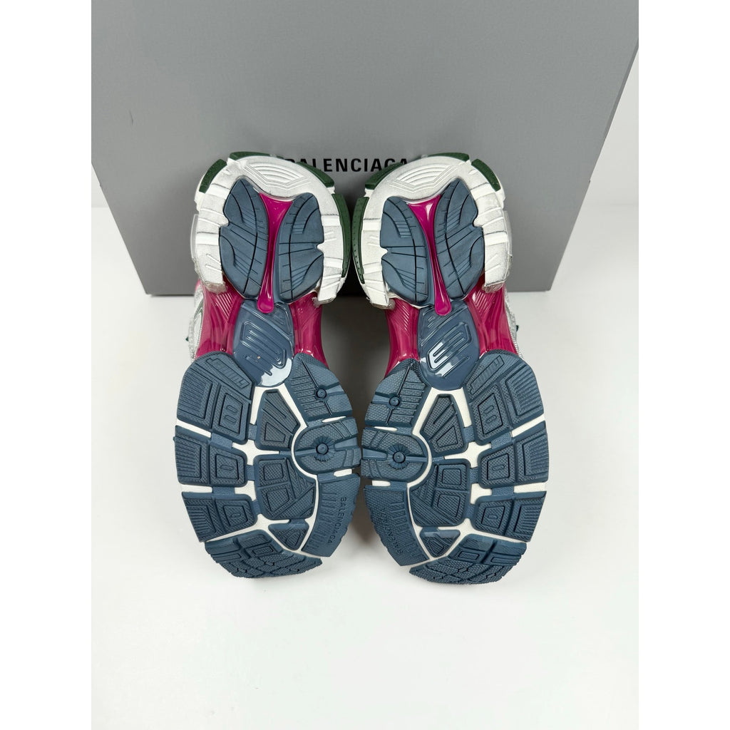 Size 41EU/8US - Balenciaga Runner Gradient NEW!