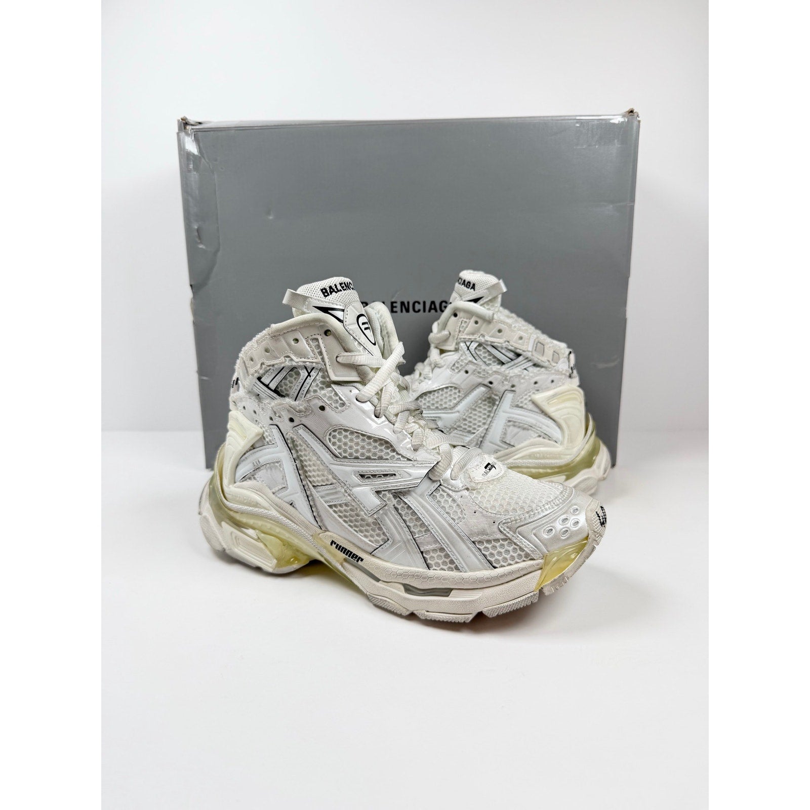 Size 40EU/7US - Balenciaga Runner Distressed High Top NEW