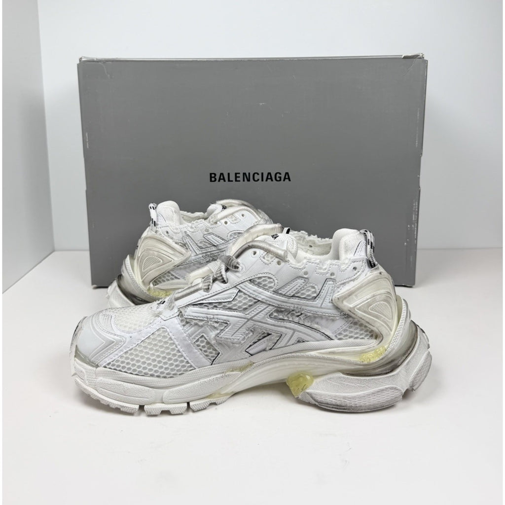 Size 39EU/6US - Balenciaga Runner White Distressed NEW