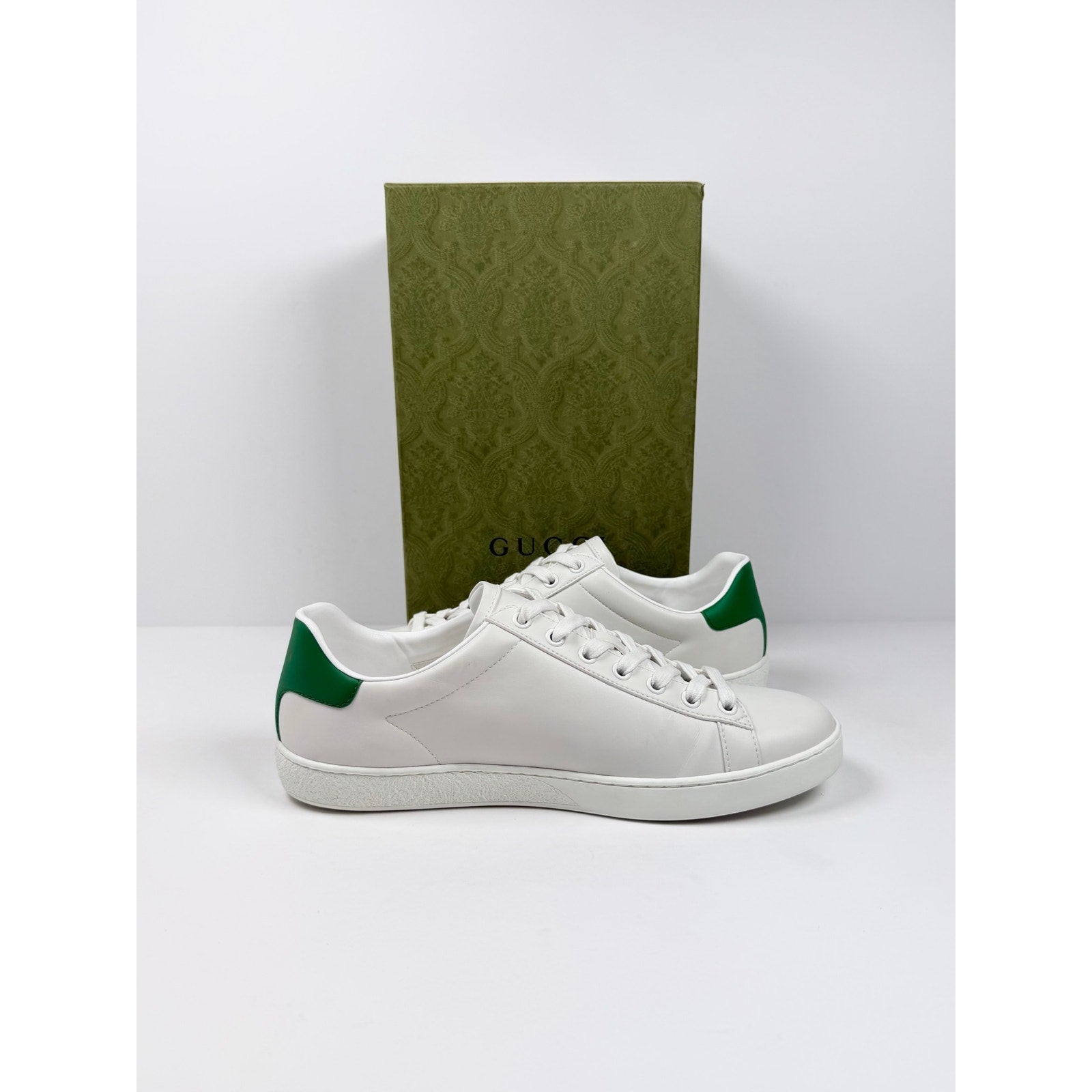 Size 9.5 - Gucci Ace Women’s Kitten Logo WORN 1X!