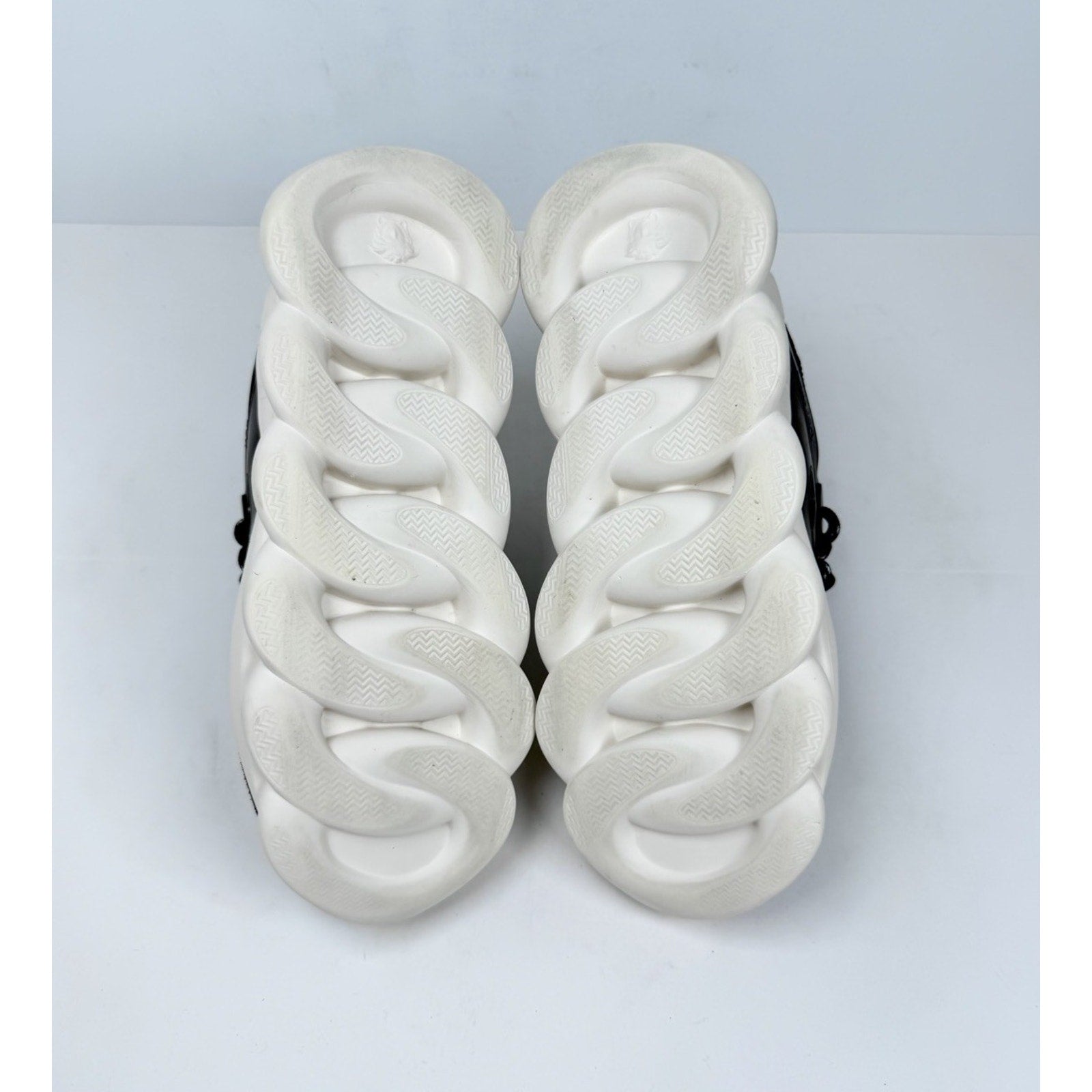 Size 40EU/7US - Versace Chain Reaction Black Sneakers🖤 RETAIL $1K!