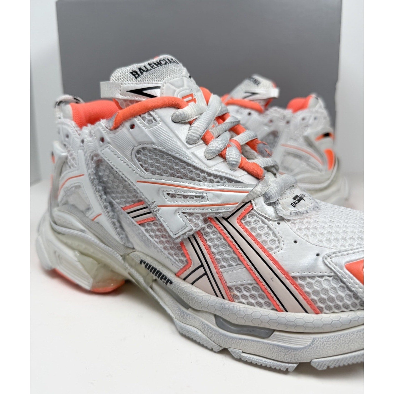 Size 40EU/7US - Balenciaga Runner White/Runner Sneakers NEW