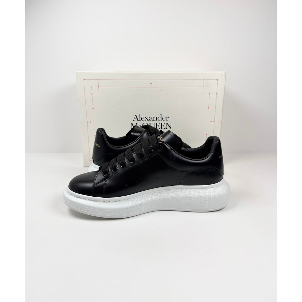 Size 9.5US - Alexander McQueen Black White