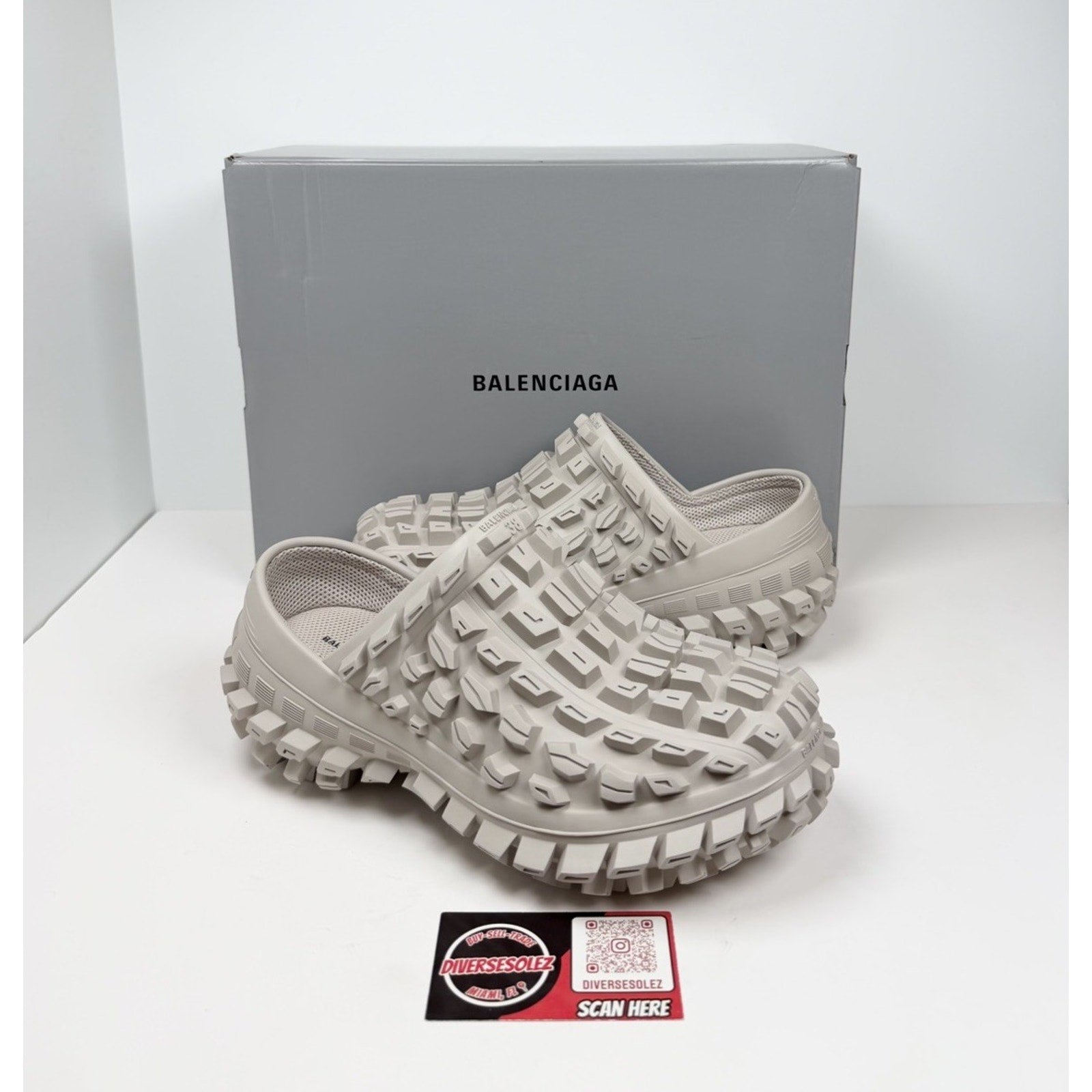 Size 8 Women's - Balenciaga Defender Beige Clogs NEW