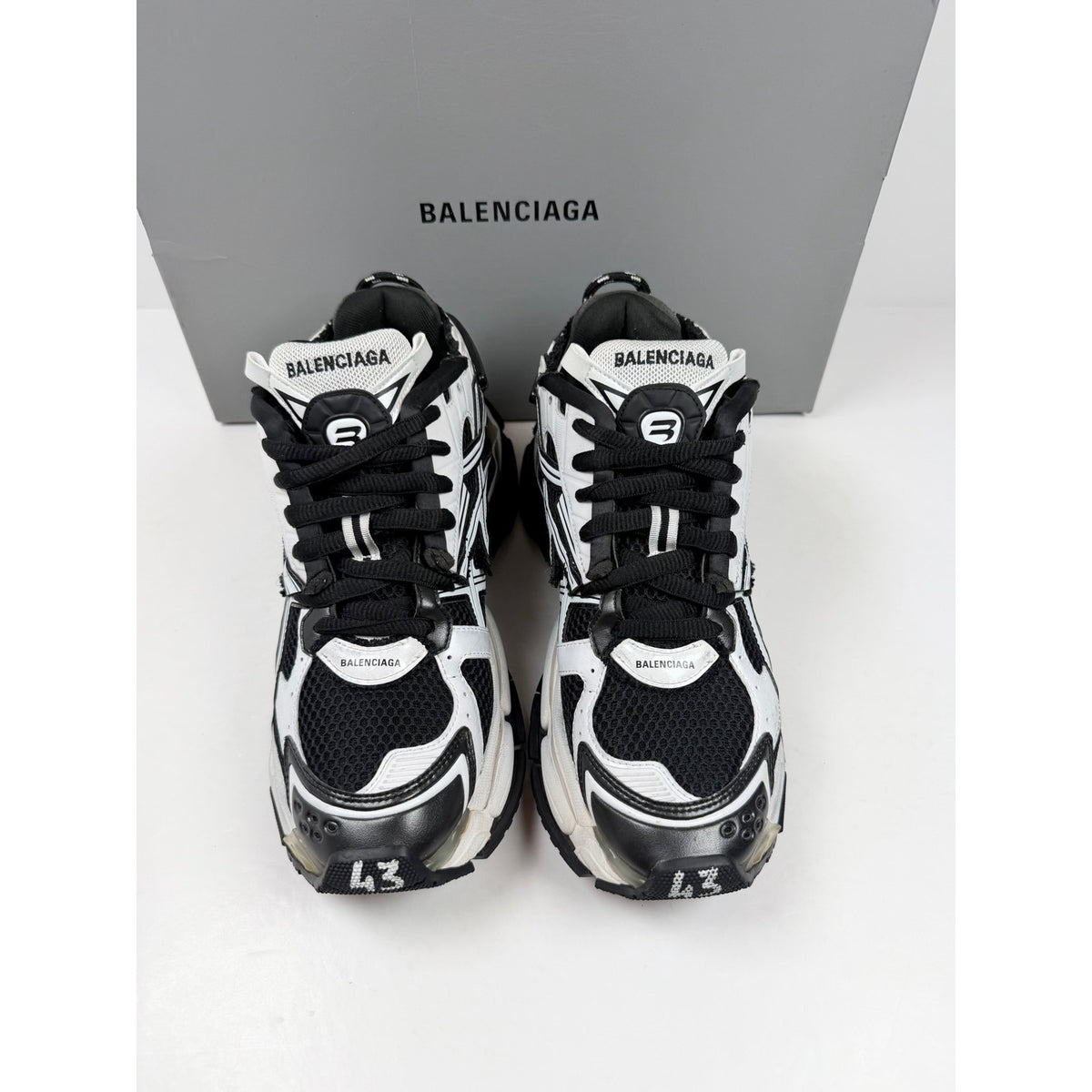 Size 43EU/10US - Balenciaga Runner Black White