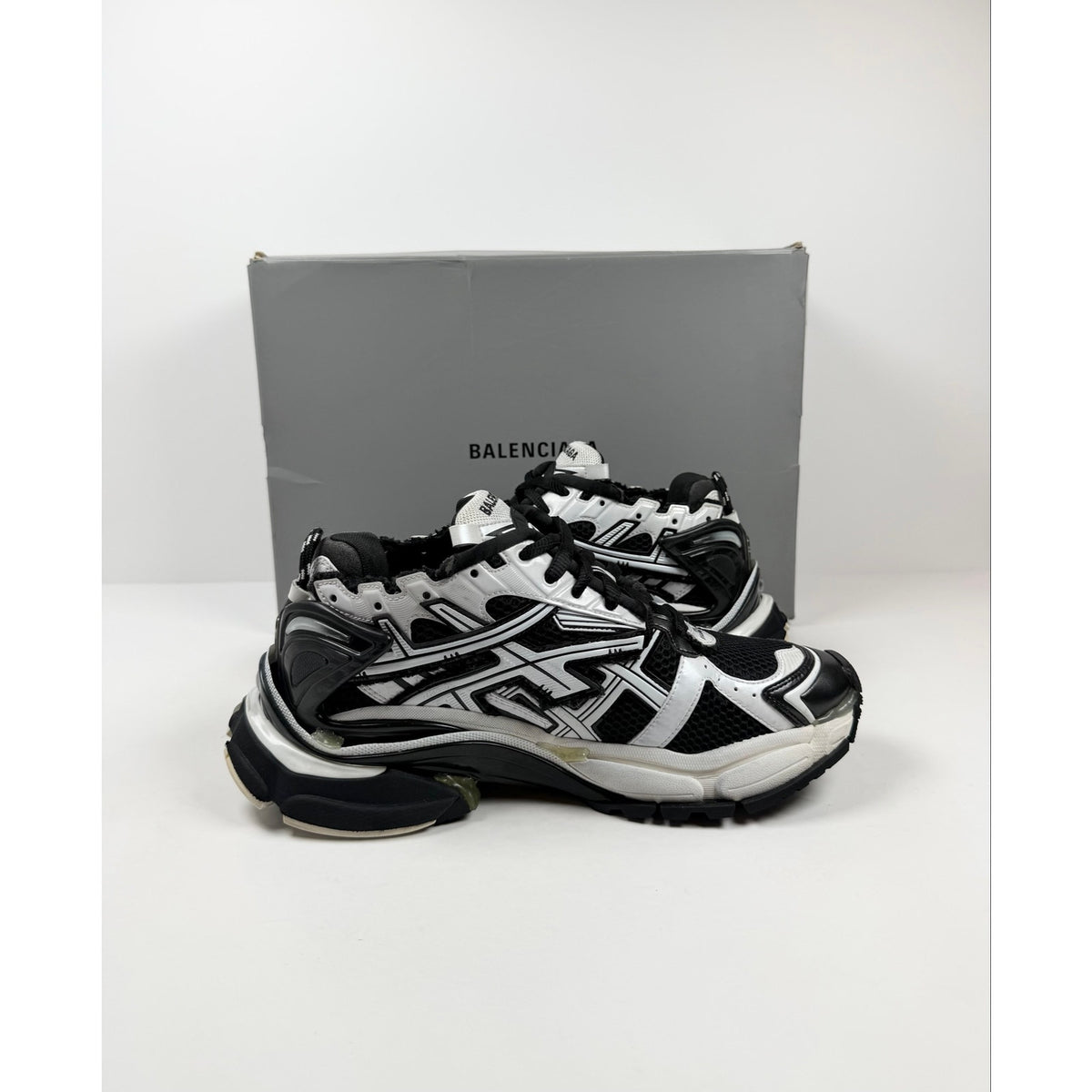 Size 43EU/10US - Balenciaga Runner Black White