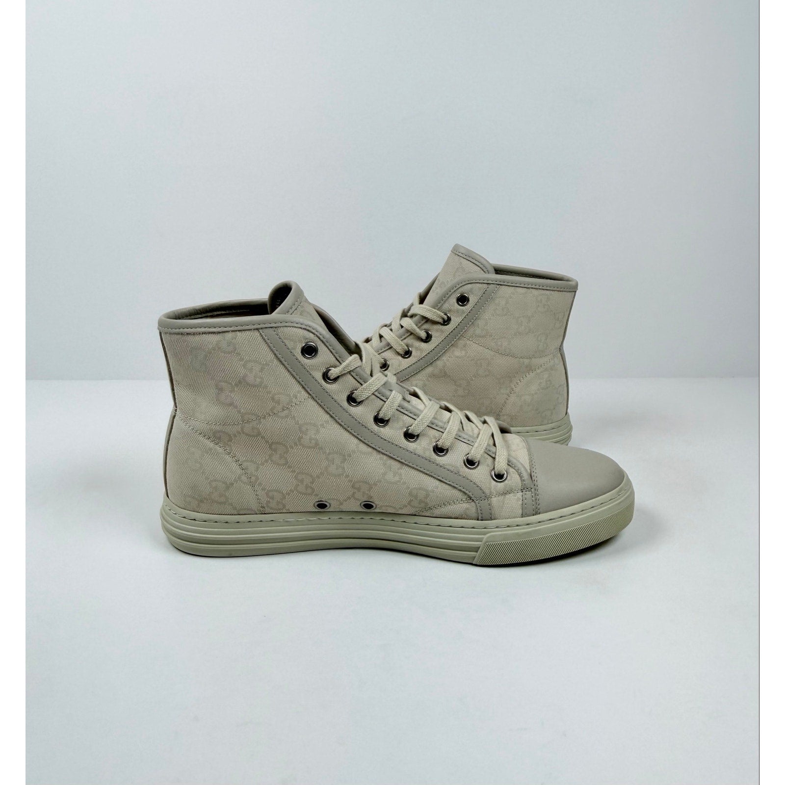 Size 8US - Gucci High Top Beige Canvas
