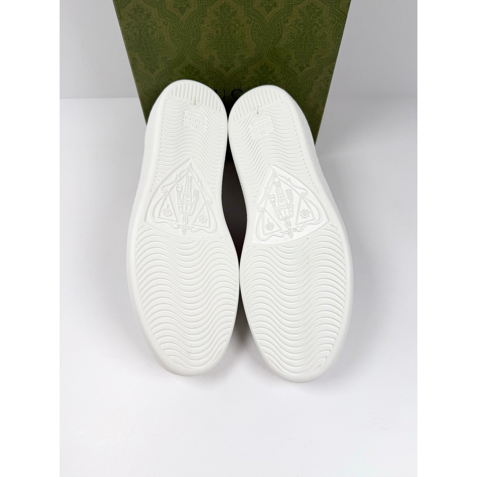 Size 7.5US - Gucci Ace X Disney Donald Duck NEW
