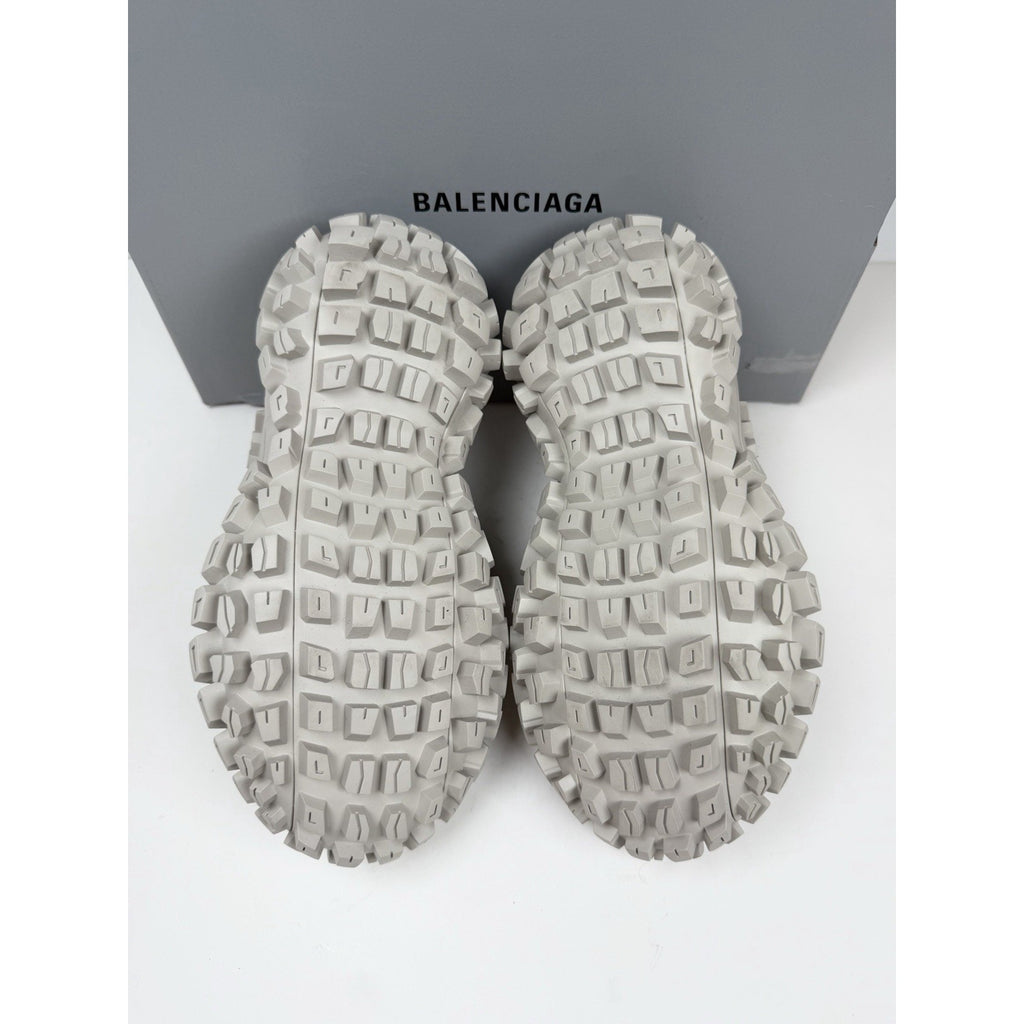 Size 7 Women's - Balenciaga Defender Beige Clogs NEW