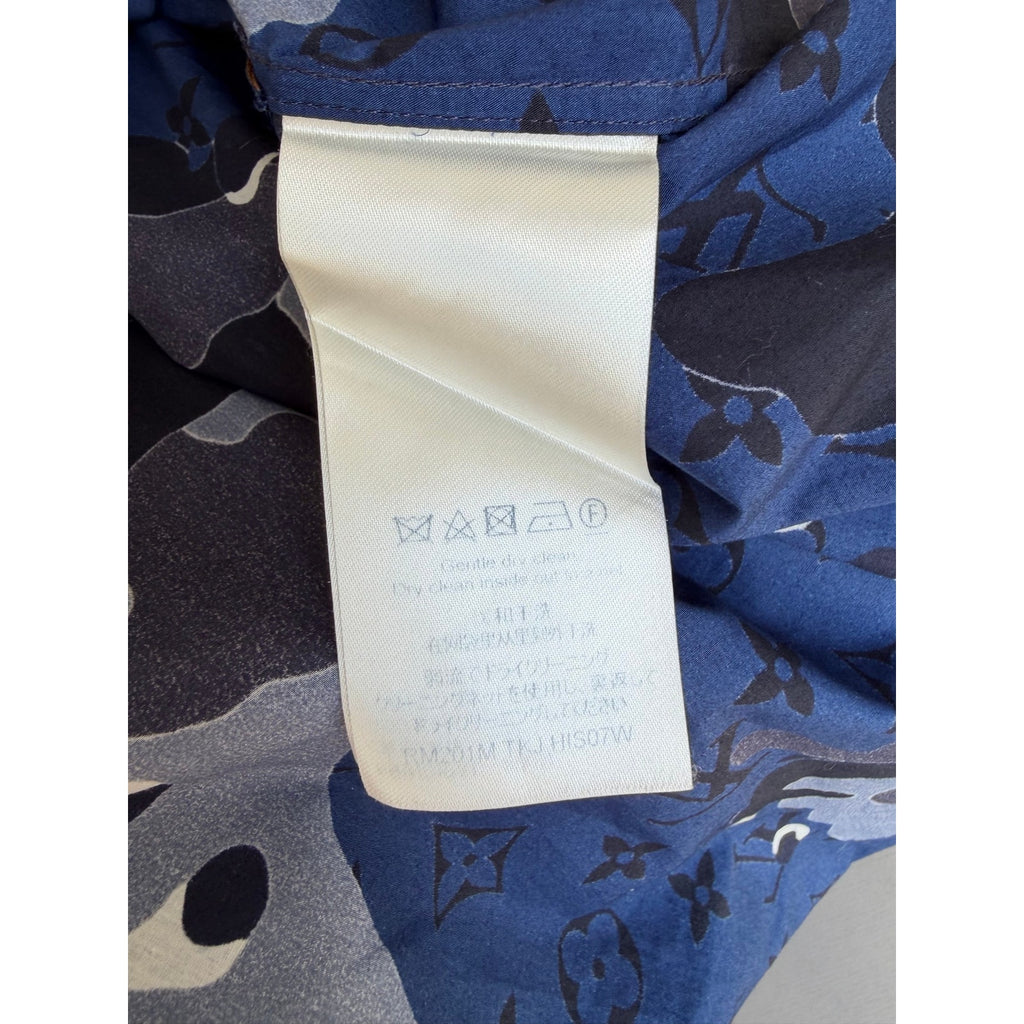 Size S - Louis Vuitton Camo Monogram Button Up