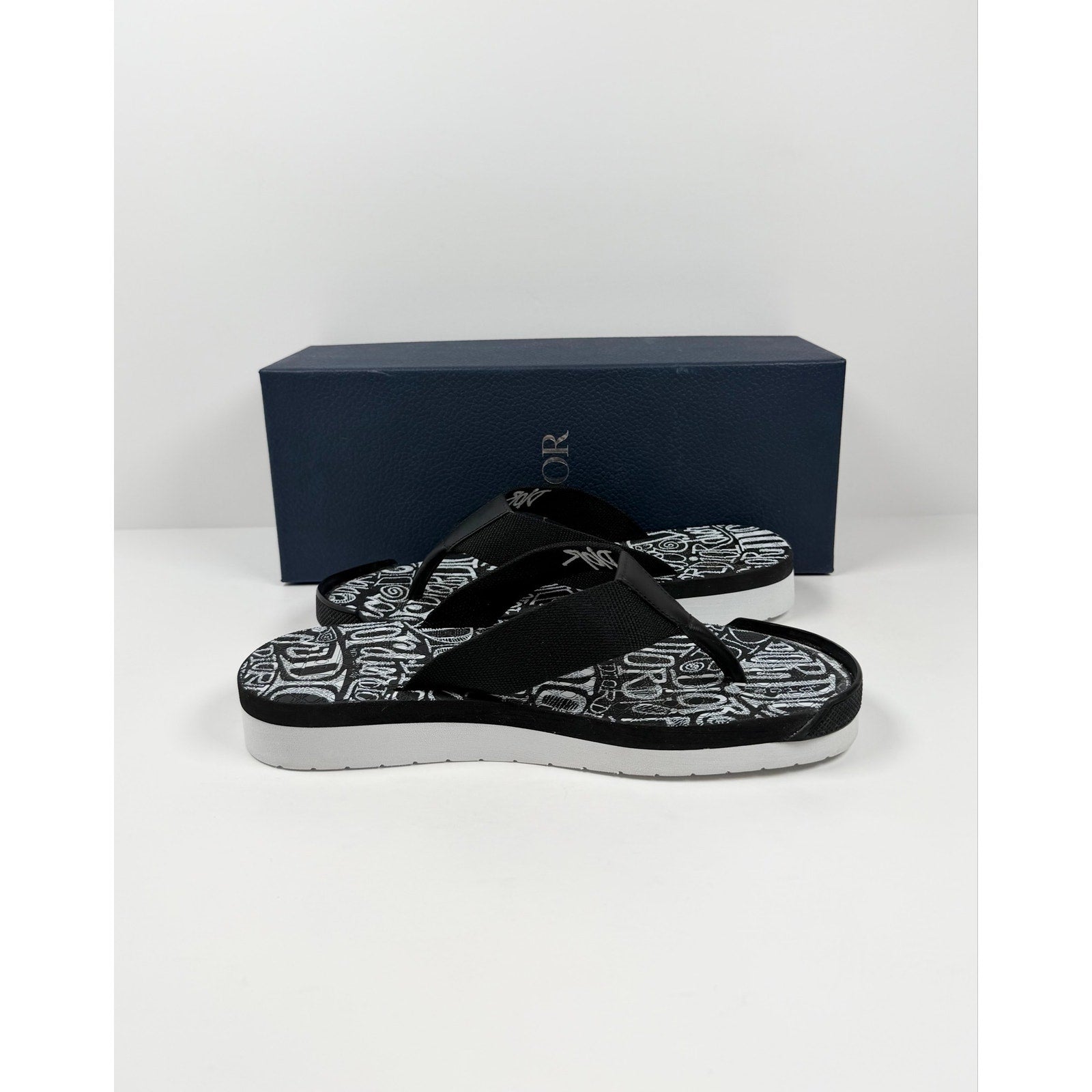 Size 41EU/8US - Dior x Shawn Stussy Flip Flops