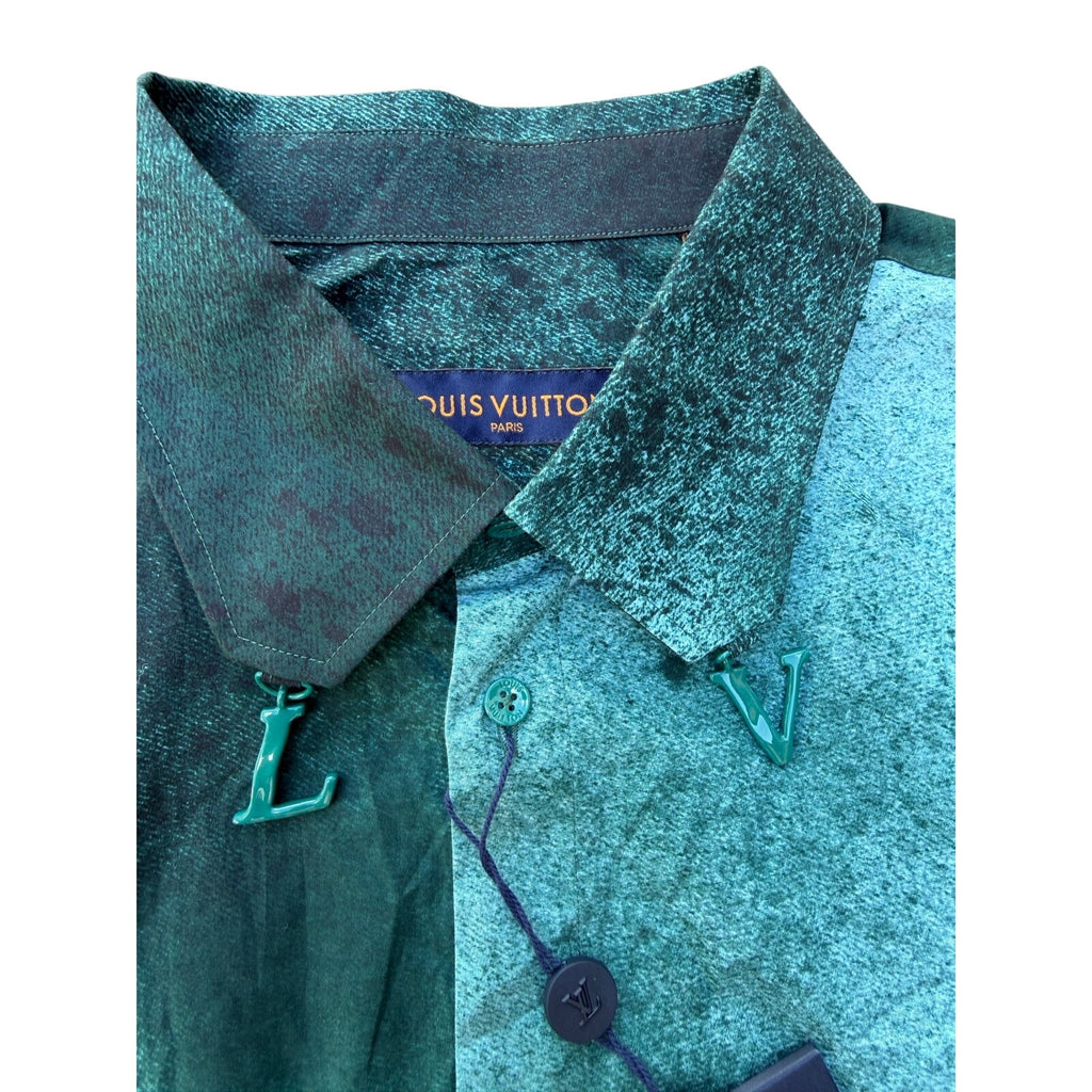 Size 2XL - Louis Vuitton Gradient Spray Monogram Shirt NEW