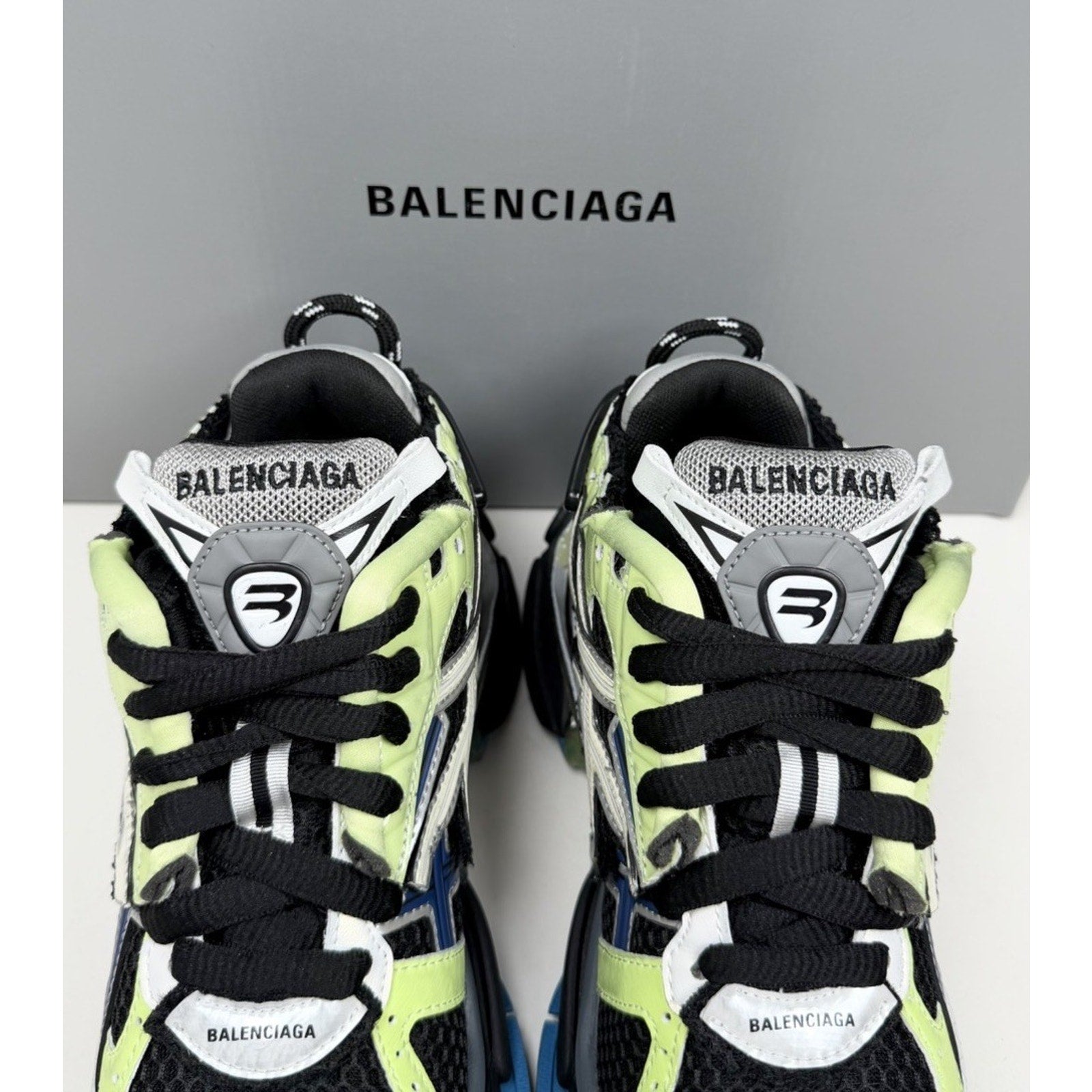 Size 35EU/5W - Balenciaga Runner Sneakers NEW