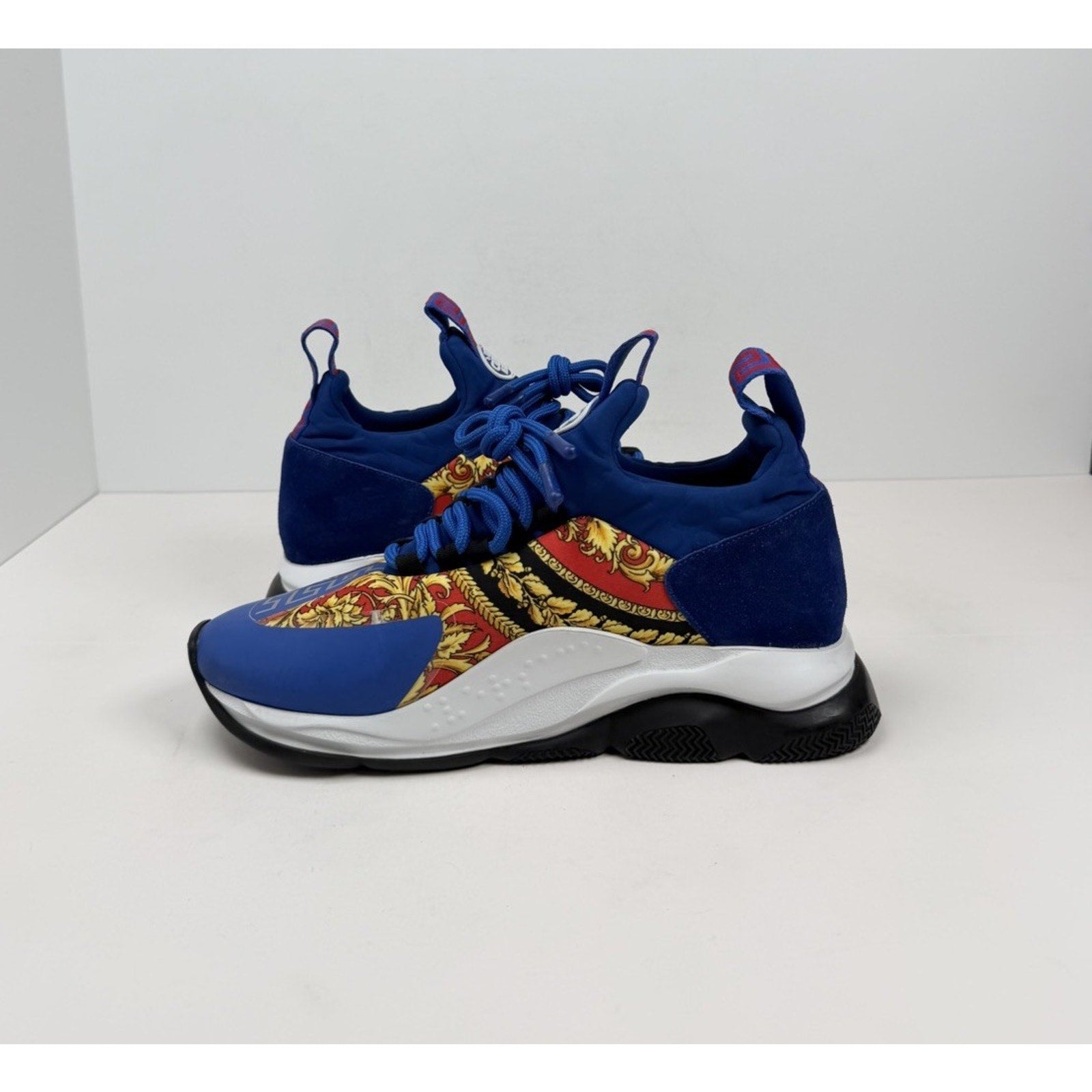 Size 40EU/7US - Versace Cross Chainer Blue