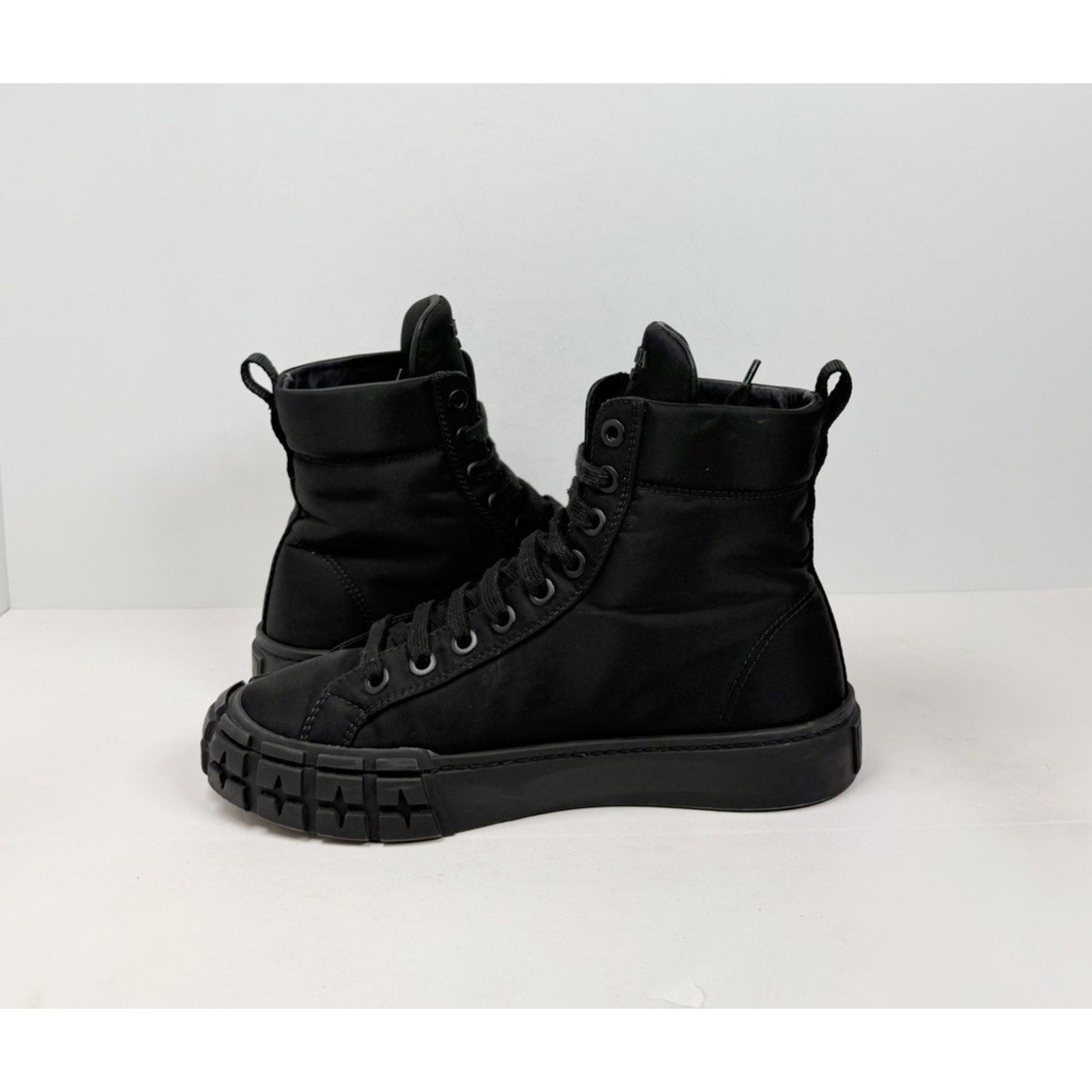 Size 39EU/9W - Prada Nylon Cassetta High Women's
