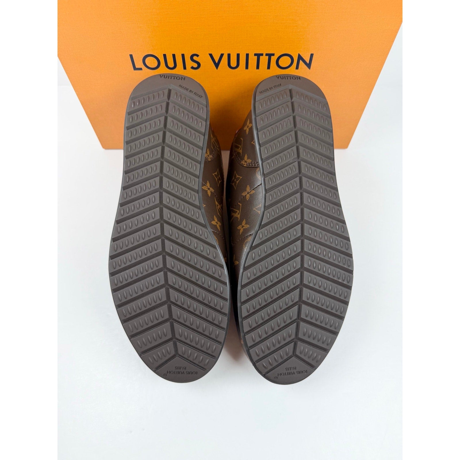 Size 10.5UK/11.5US - Louis Vuitton Buttersoft Sneaker NEW