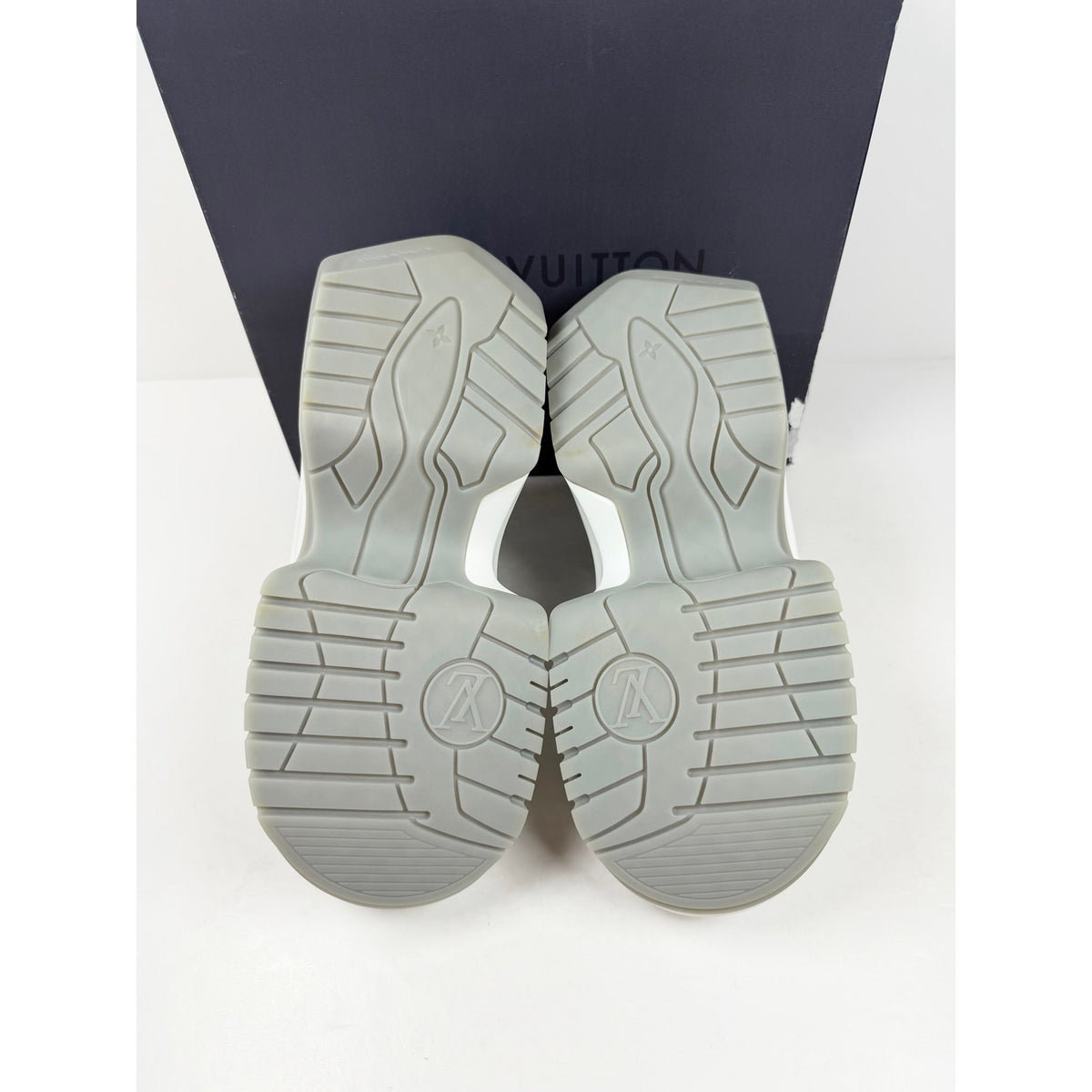 Size 40/10 - Louis Vuitton Archlight 2.0 Women’s NEW
