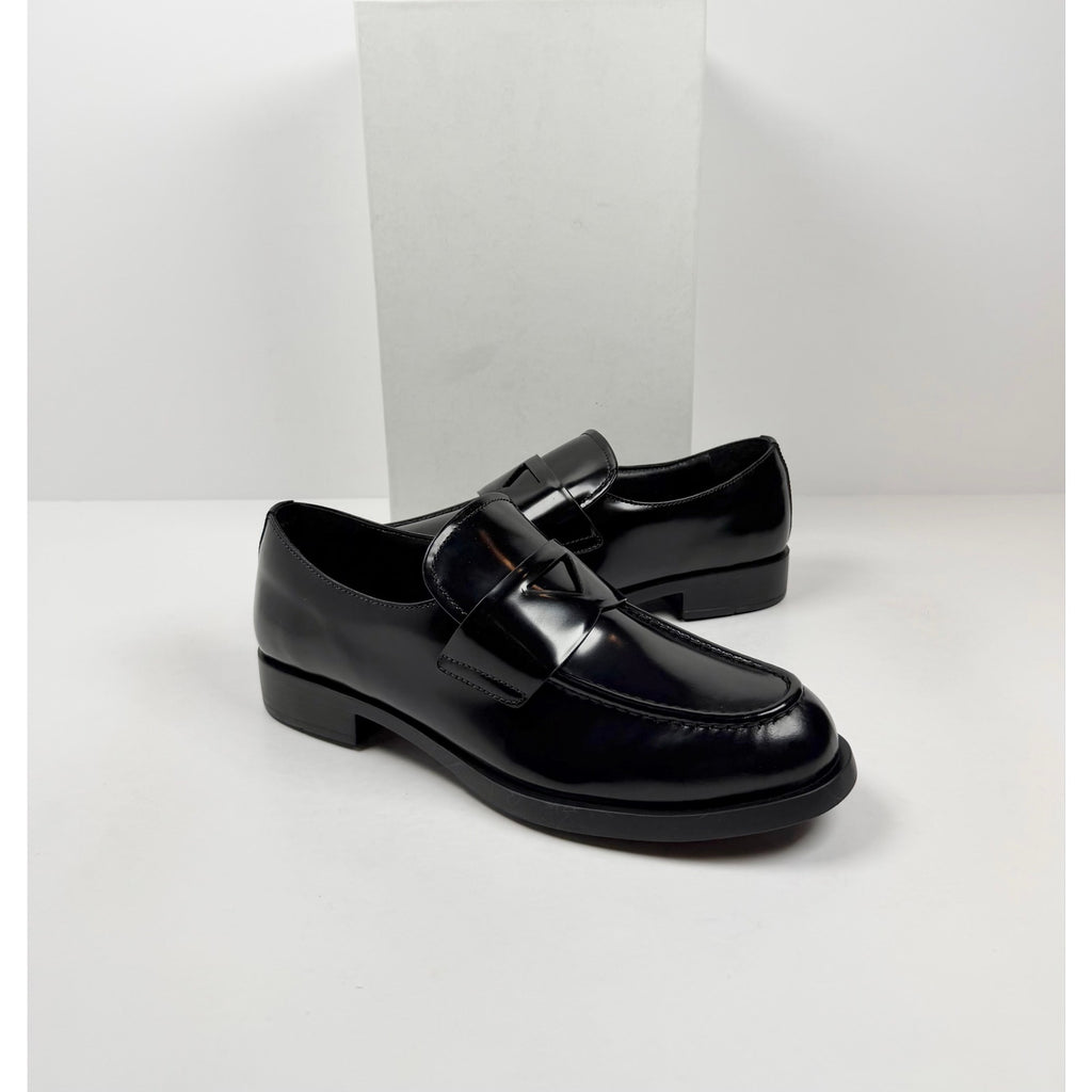 Size 42EU/9US - Prada Spazzolato Leather Loafers NEW