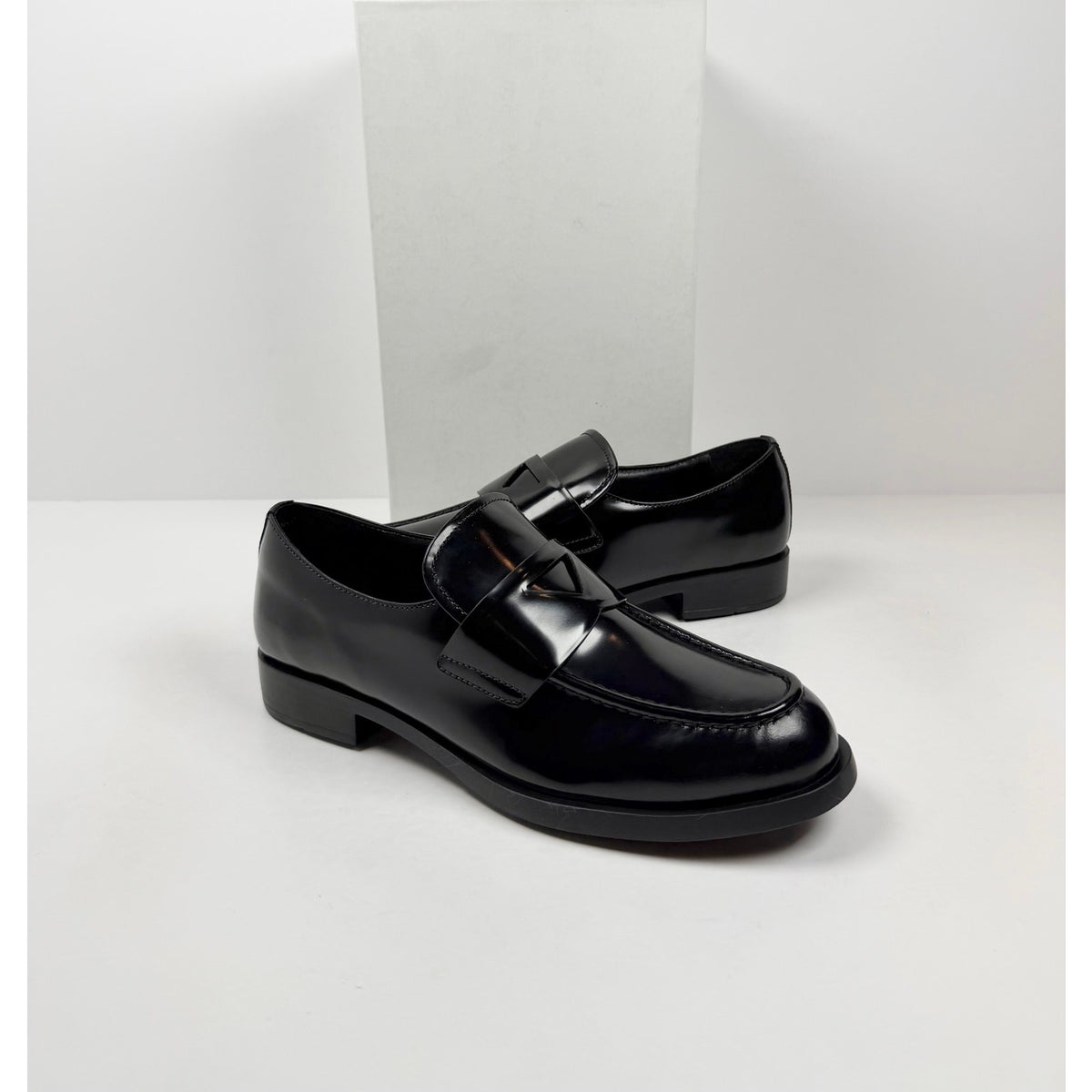 Size 42EU/9US - Prada Spazzolato Leather Loafers NEW