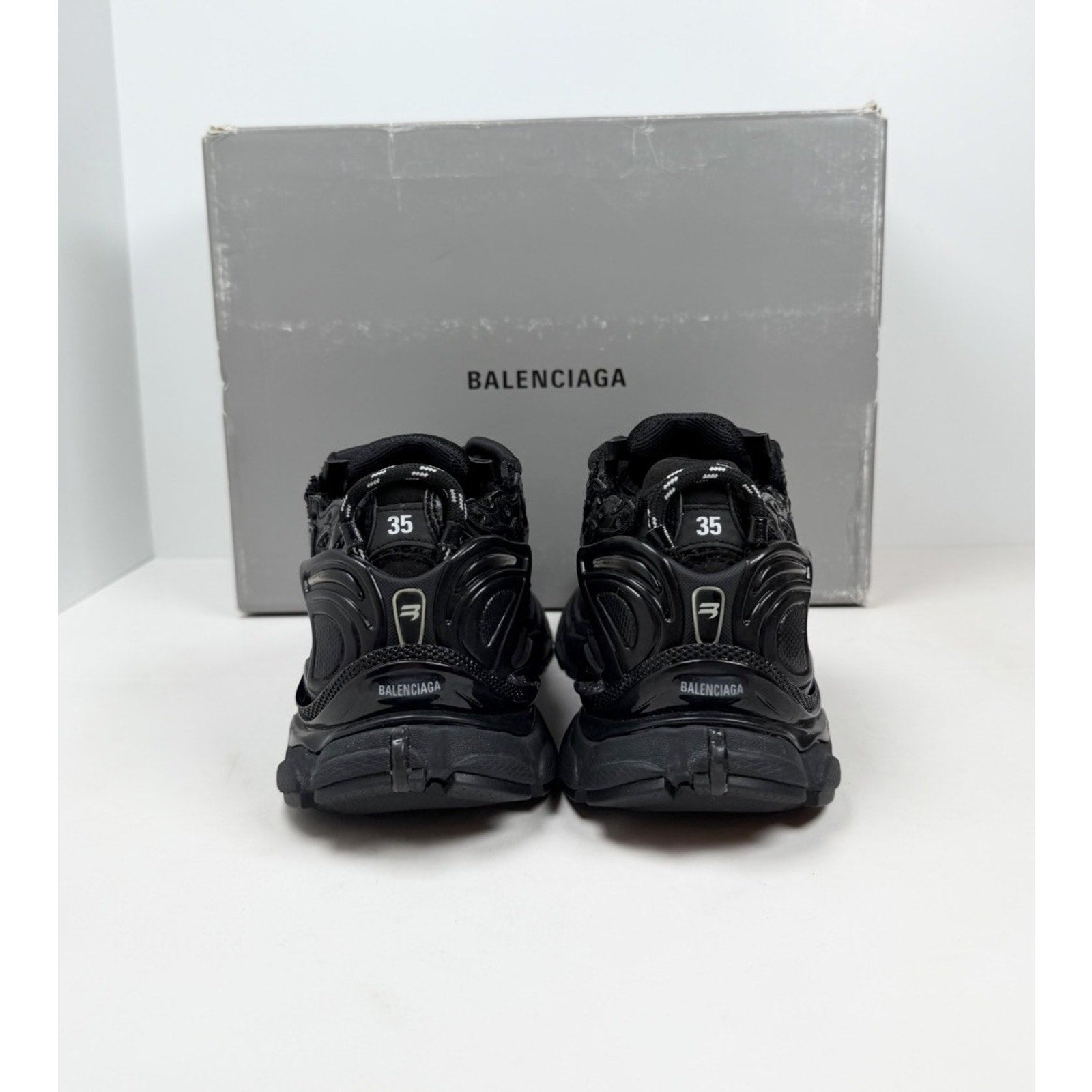 Size 35EU/5W - Balenciaga Runner NEW
