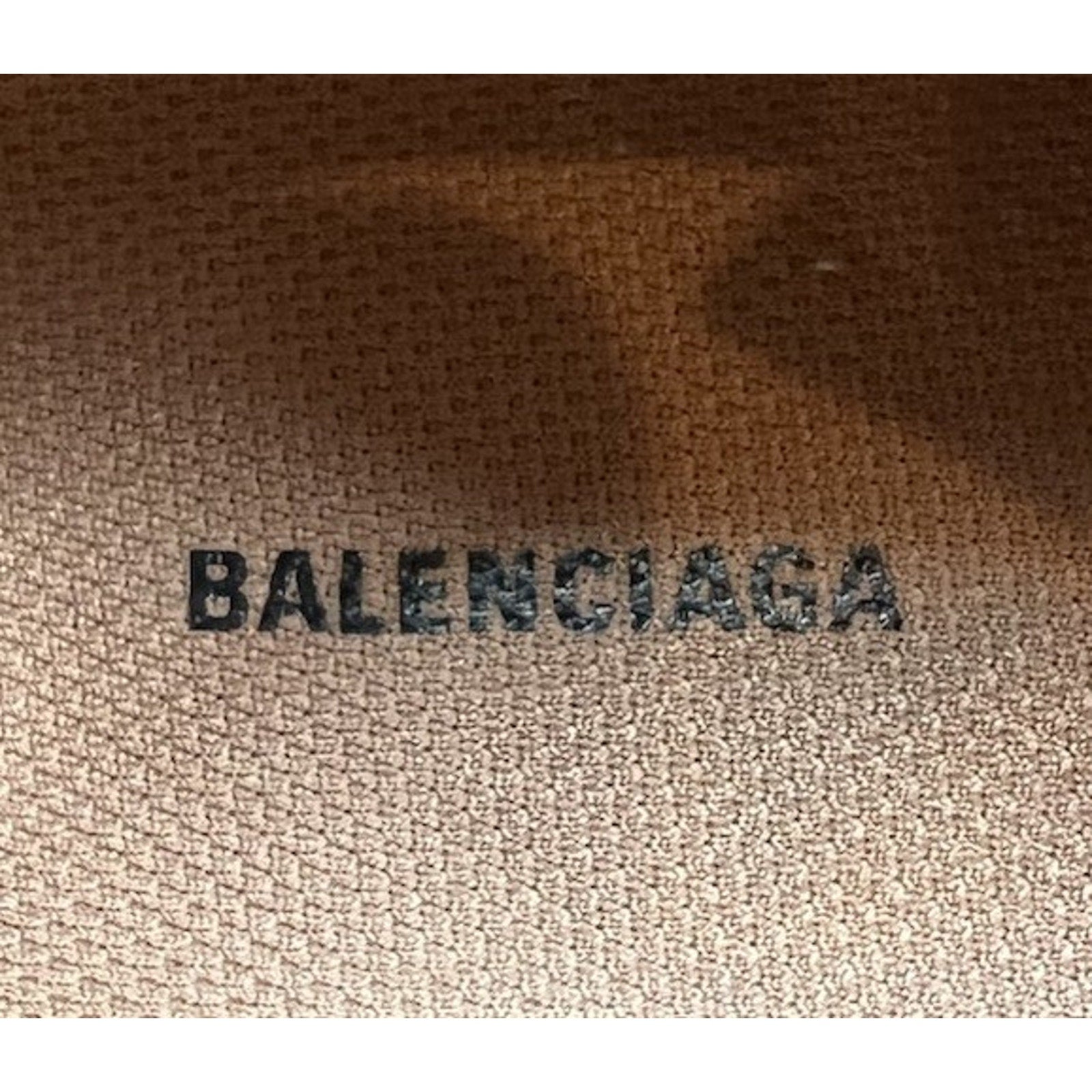 Size 40EU/7US- Balenciaga Triple S NEW