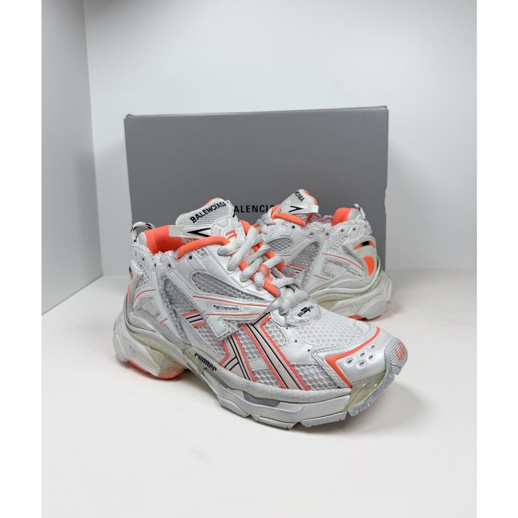 Size 40EU/7US - Balenciaga Runner White/Runner Sneakers NEW