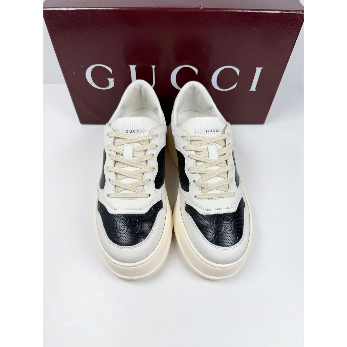 Size 8US - Gucci Embossed Leather Low Top