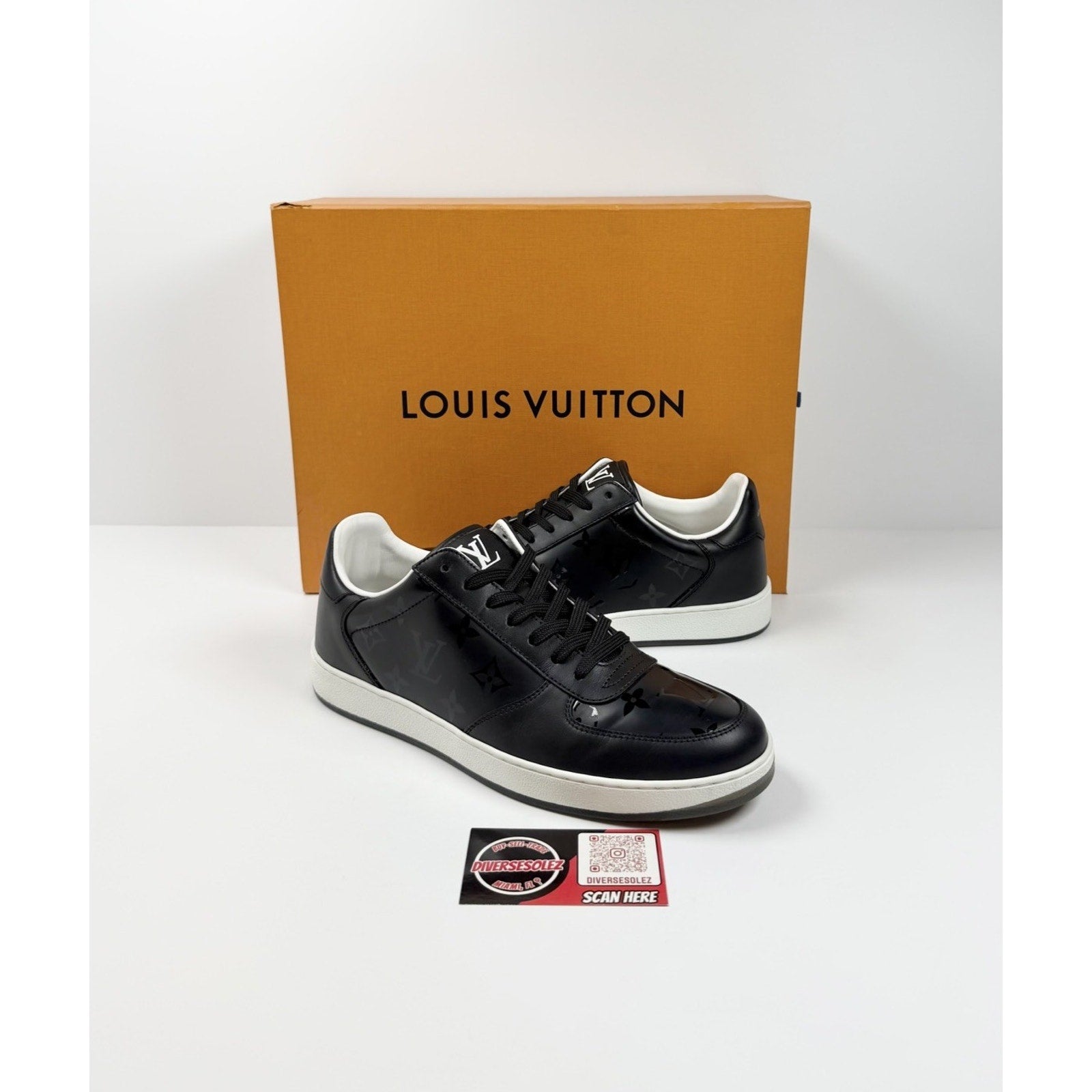 Size 7UK/8US - Louis Vuitton Rivoli Sneaker Low Like New